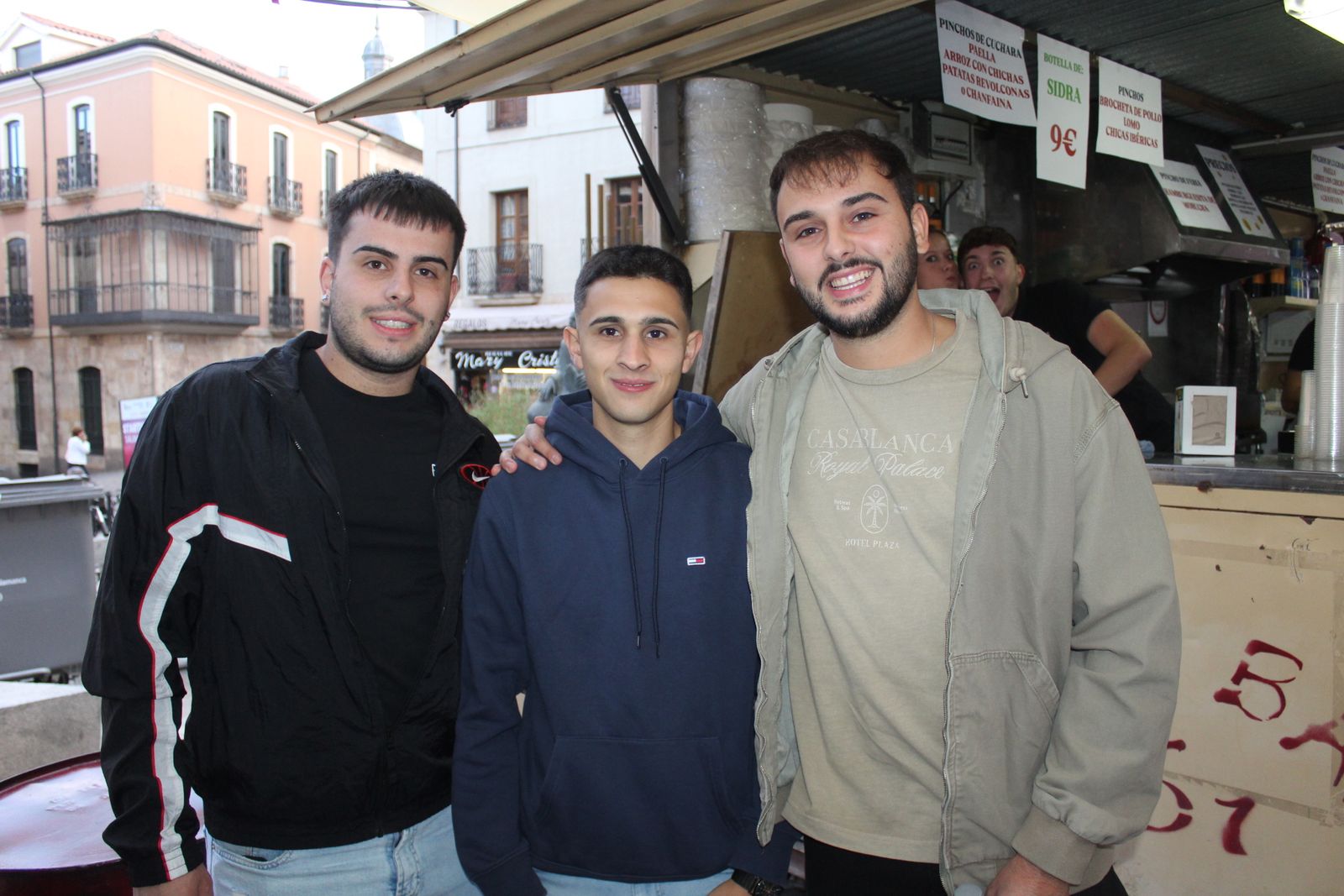 Cientos de personas disfrutan en la Feria de Día durante este martes en Salamanca