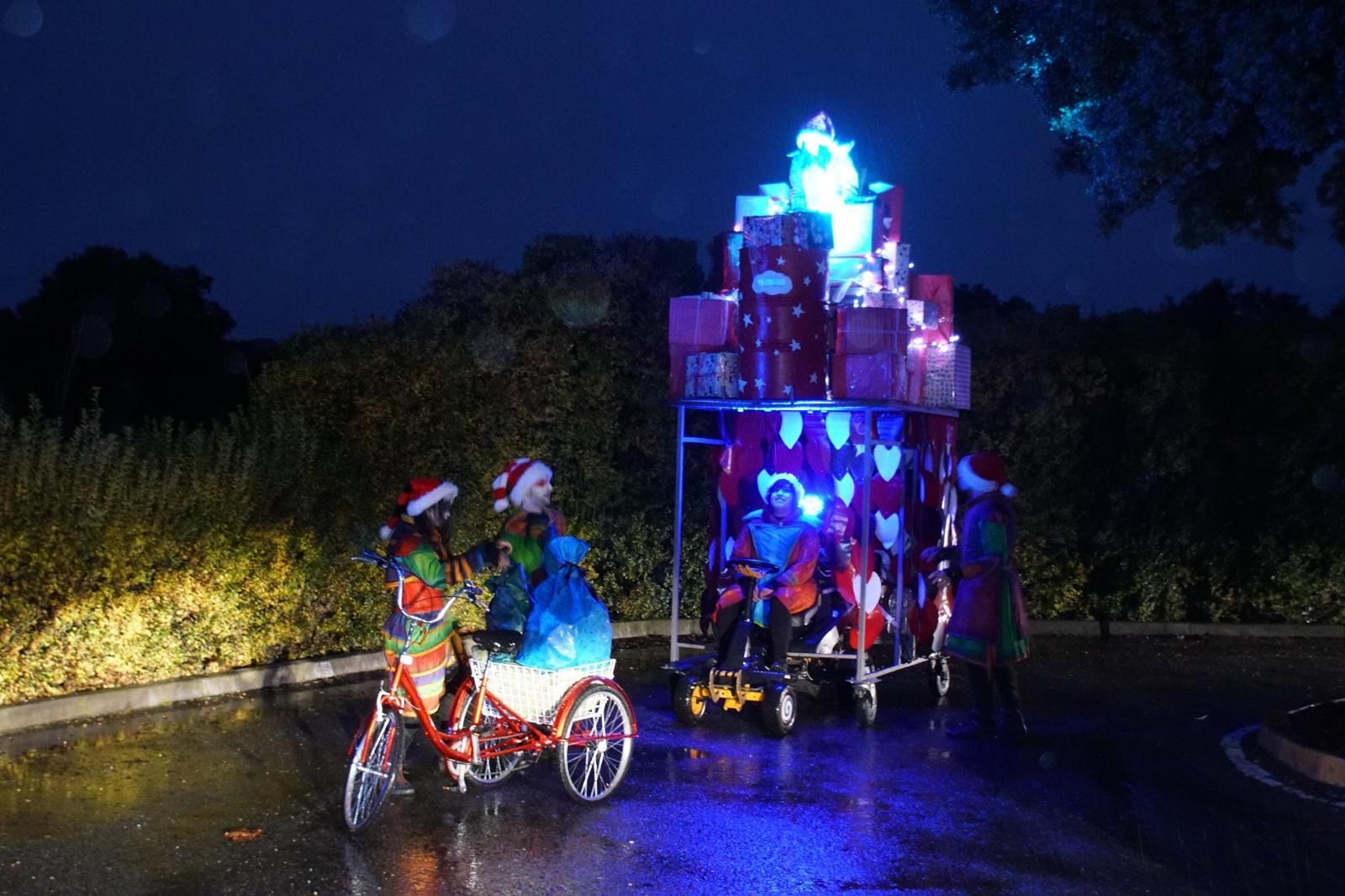 El Encinar recibe la visita de Papa Noel