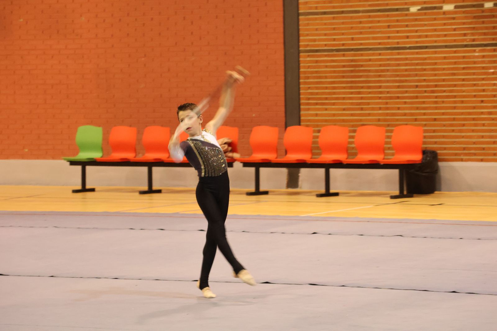 gimnasia-ritmica-en-el-manuel-camba-8