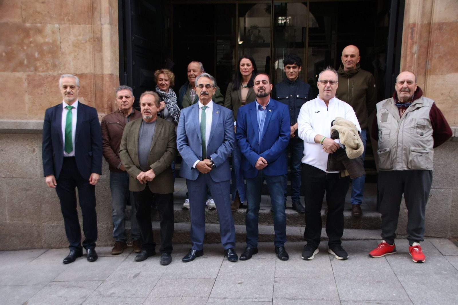 Celestino del Teso denuncia "coacciones y amenazas" a los concejales de Vox en la provincia Celestino del Teso denuncia "coacciones y amenazas" a los concejales de Vox en la provincia