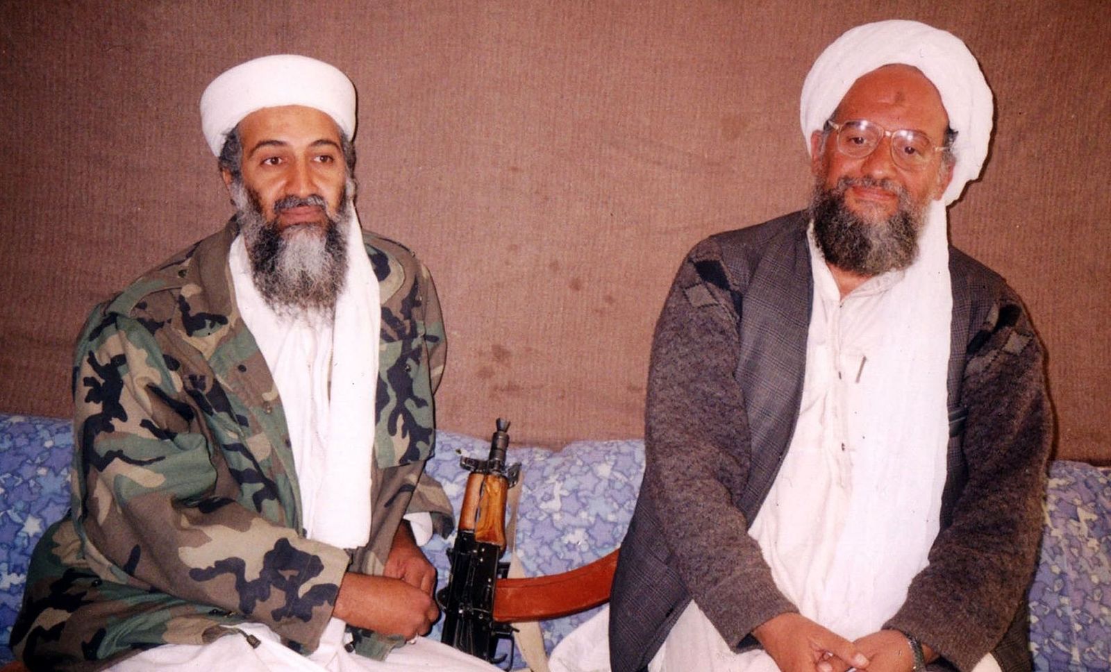 Usama bin Laden y Ayman al Zawahiri. Foto EP | VISUAL NEWS