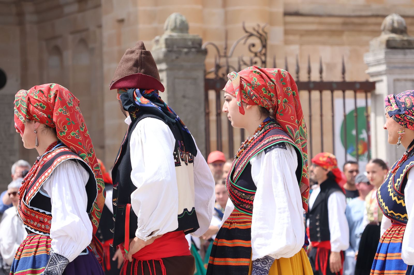 el-bolero-de-algodre-en-la-plaza-de-la-catedral-23