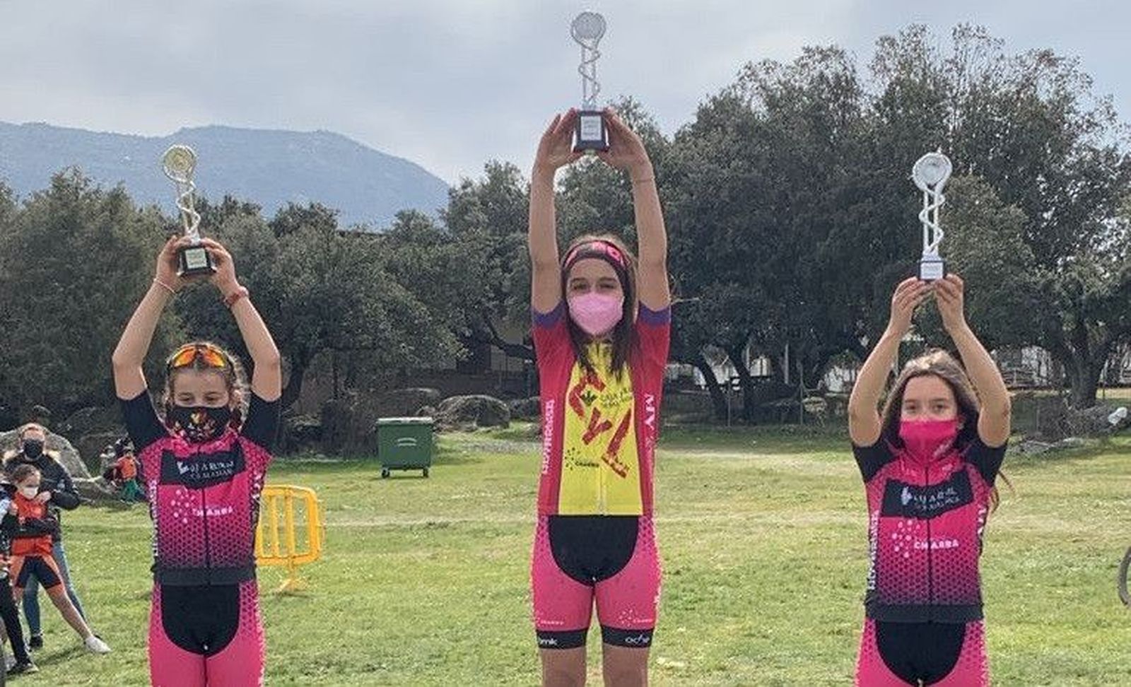 Se repite el éxito de las ciclistas charras de Caja Rural de Salamanca Promesal