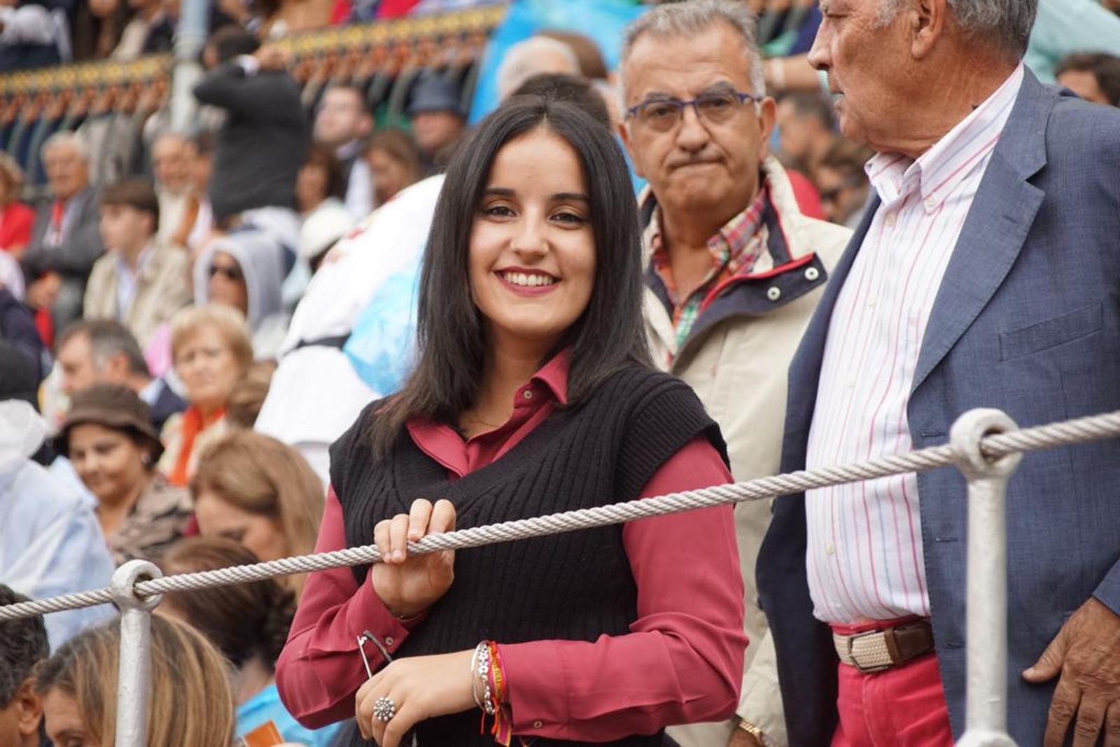 tendidos-de-la-glorieta-durante-la-corrida-de-garcia-y-olga-jimenez-8