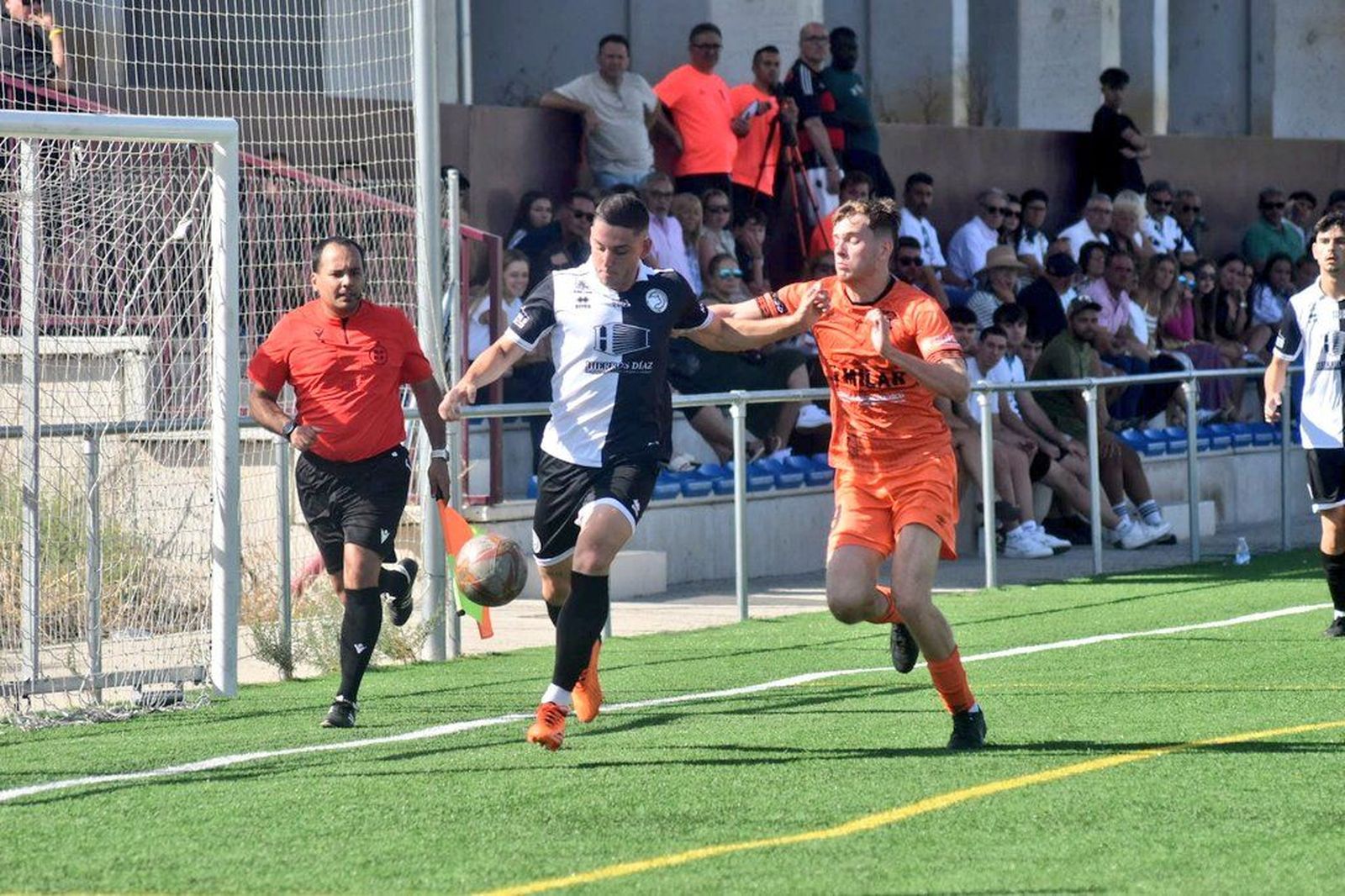 Imagen del amistoso entre Unionistas B y Ciudad Rodrigo | FOTO USCF BASE