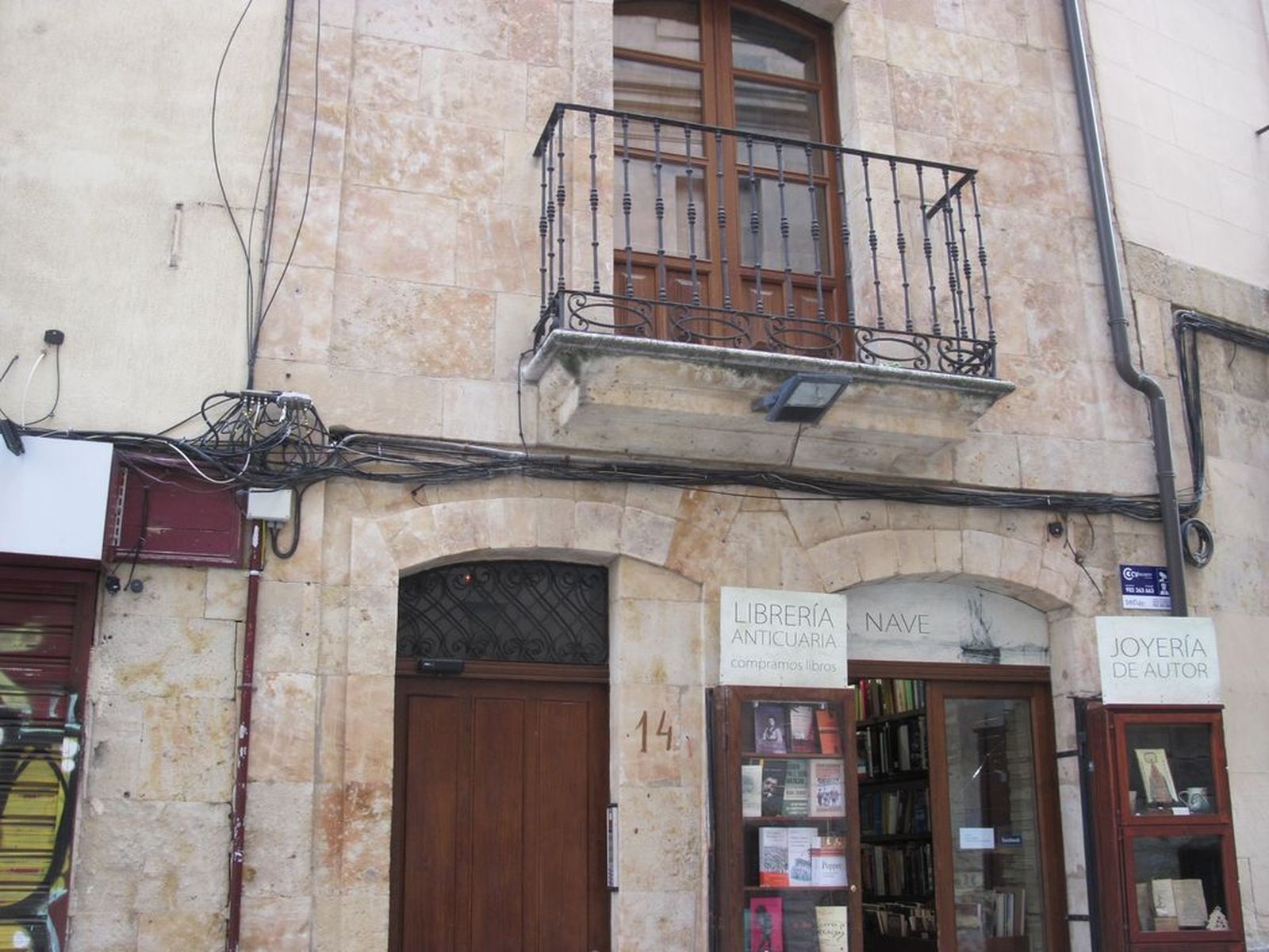 Cableado en el centro de Salamanca
