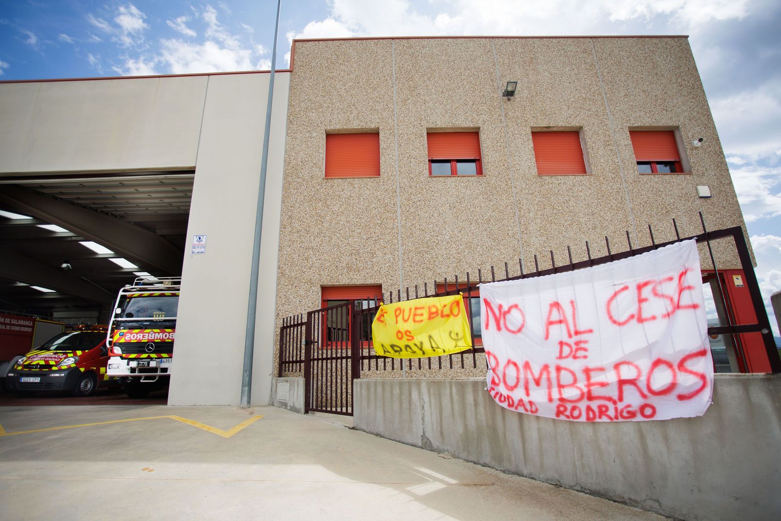Ciudad Rodrigo defiende a sus bomberos voluntarios tras el fin a 123 años de servicio. ICAL Ciudad Rodrigo defiende a sus bomberos voluntarios tras el fin a 123 años de servicio. ICAL