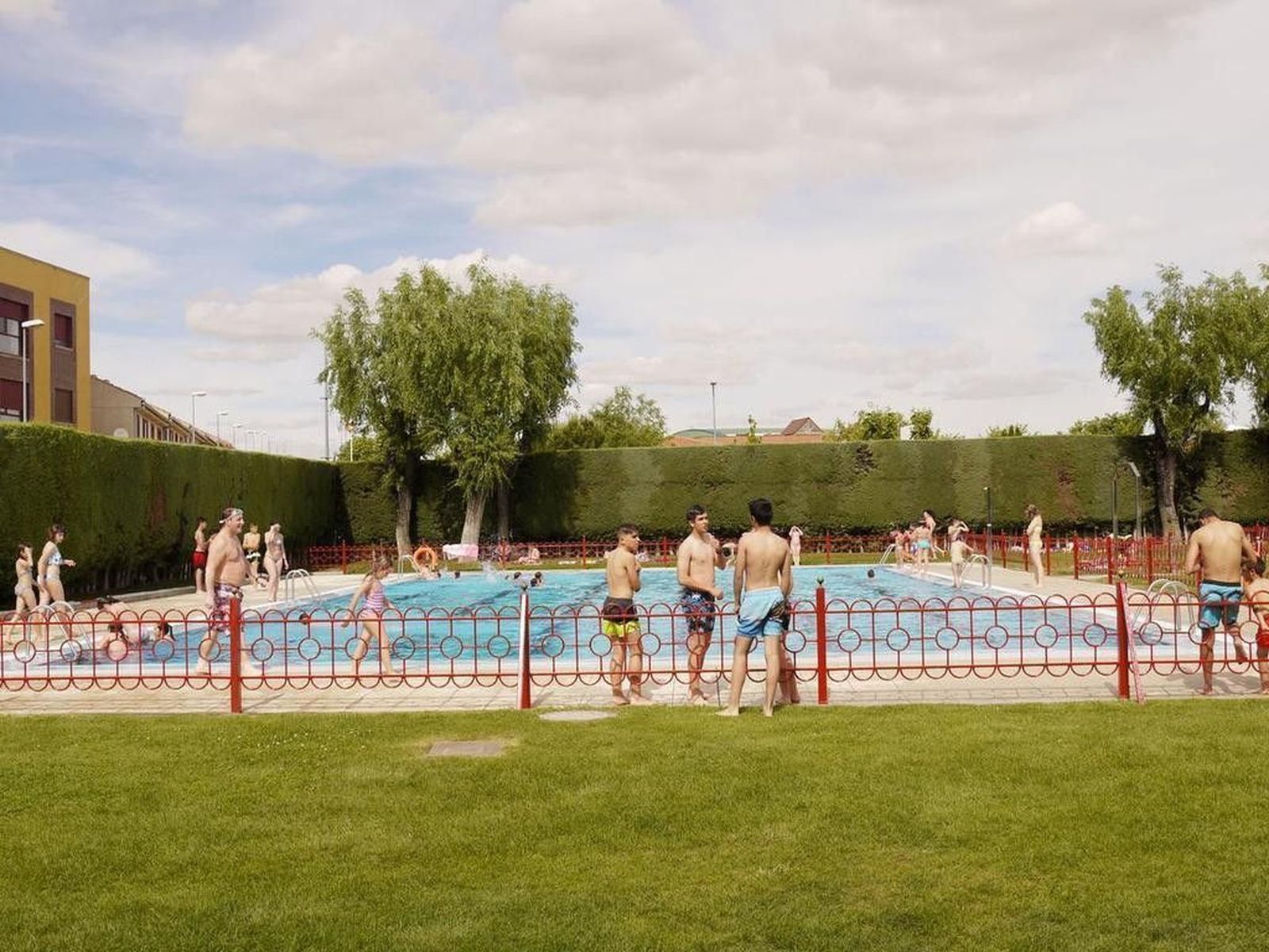 Las piscinas municipales, a disposición de carbajoseños y visitantes