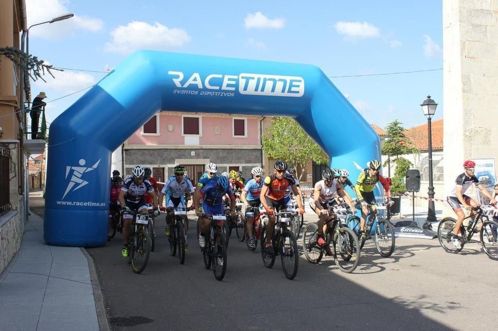 Mucho ritmo en la BTT Valdelosa