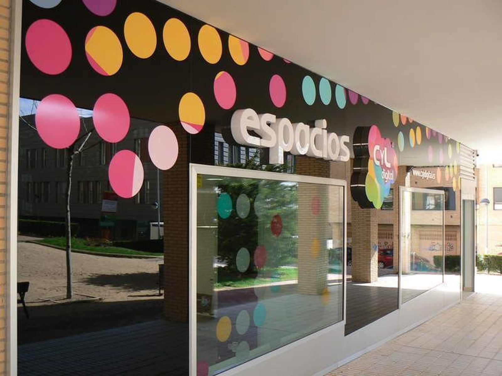 La Junta programa talleres de robótica durante el verano para niños y jóvenes en los Espacios CyL Digital