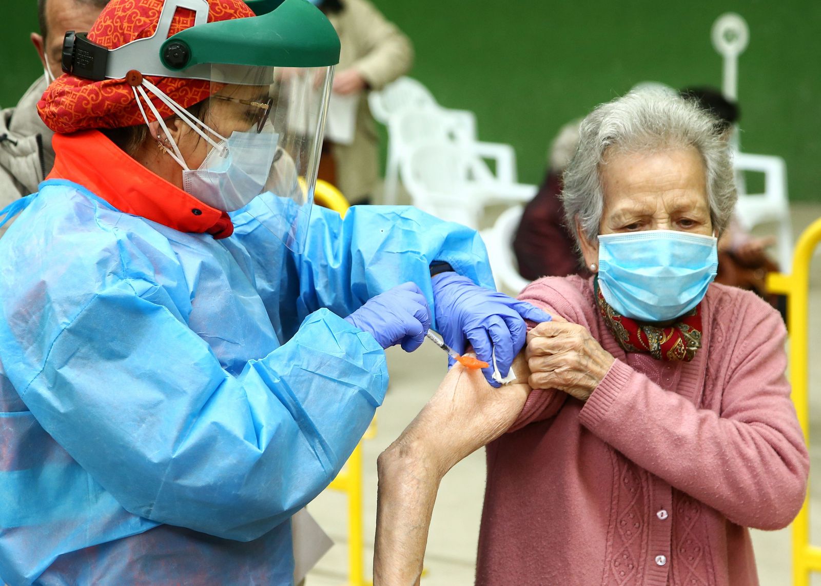 Vacunación en Vitigudino a mayores. ICAL (1)