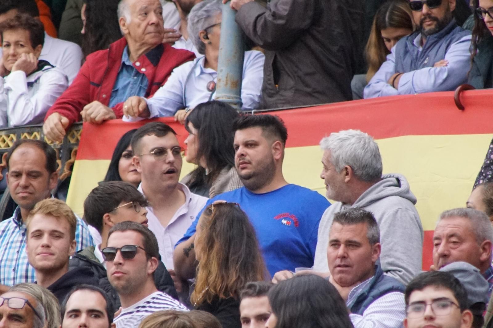 ambiente-en-el-patio-de-cuadrillas-de-la-glorieta-para-ver-a-sergio-galan-diego-ventura-y-guillermo-hermoso-de-mendoza-21-de-septiembre-de-2024-fotos-juanes-65