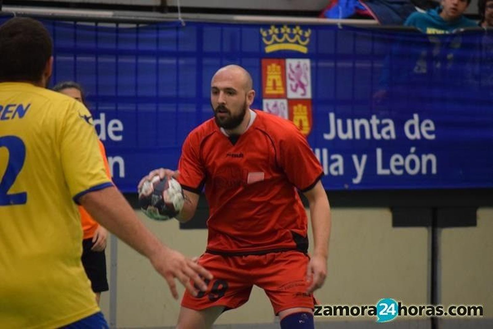 El Corvera se lleva el 'Ciudad de Zamora' de balonmano veterano