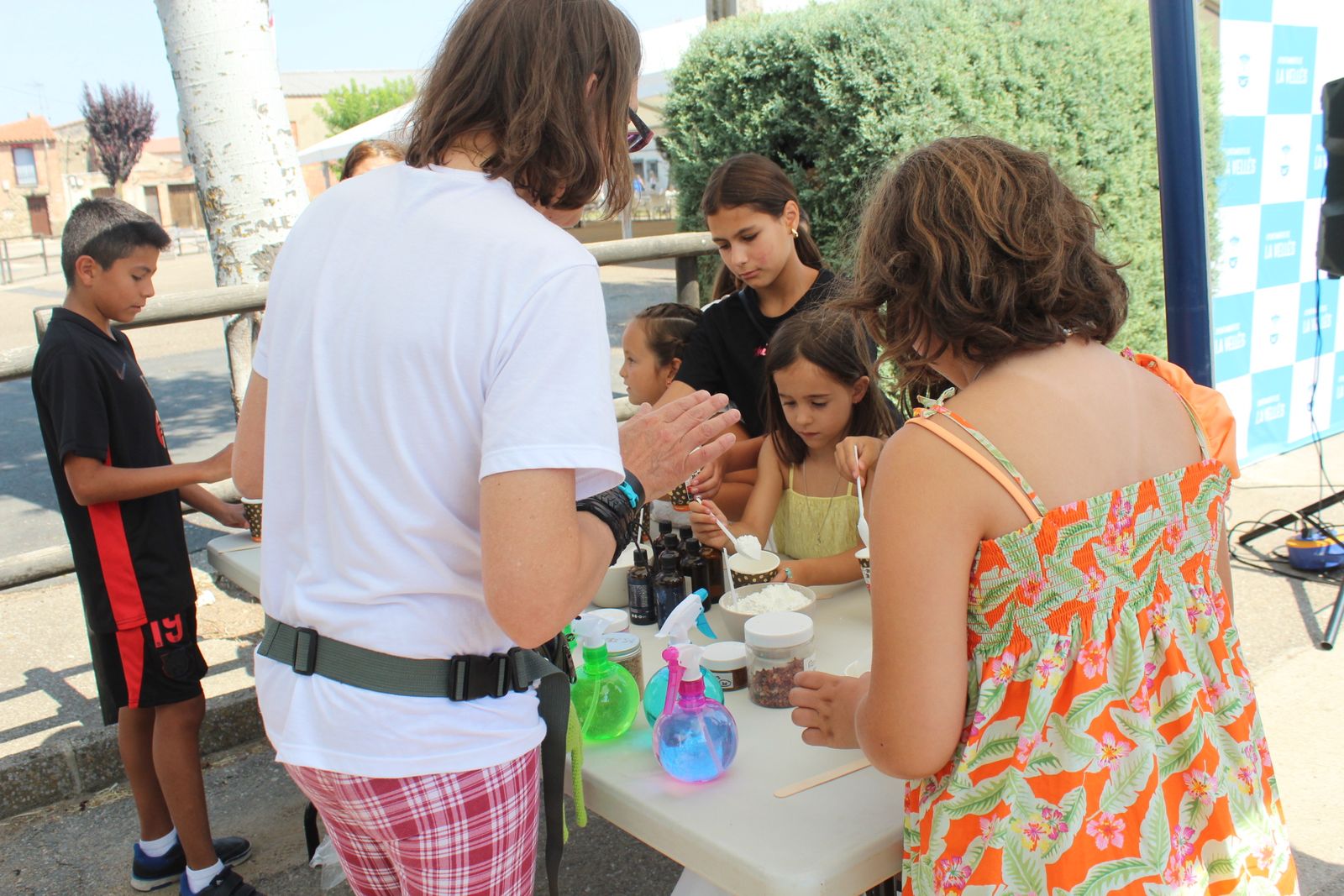 La Vellés. III Feria Popular de Productos de La Armuña