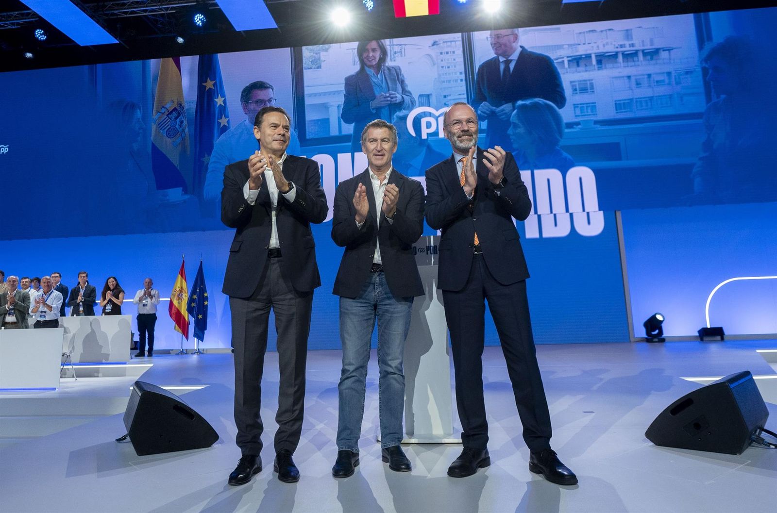 l primer ministro de Portugal, Luís Montenegro, el presidente del PP, Alberto Núñez Feijóo, y el presidente del Partido Popular Europeo, Manfred Weber, durante la segunda jornada del XXI Congreso Nacional del Partido Popular, a 5 de julio de 2025 l primer ministro de Portugal, Luís Montenegro, el presidente del PP, Alberto Núñez Feijóo, y el presidente del Partido Popular Europeo, Manfred Weber, durante la segunda jornada del XXI Congreso Nacional del Partido Popular, a 5 de julio de 2025
