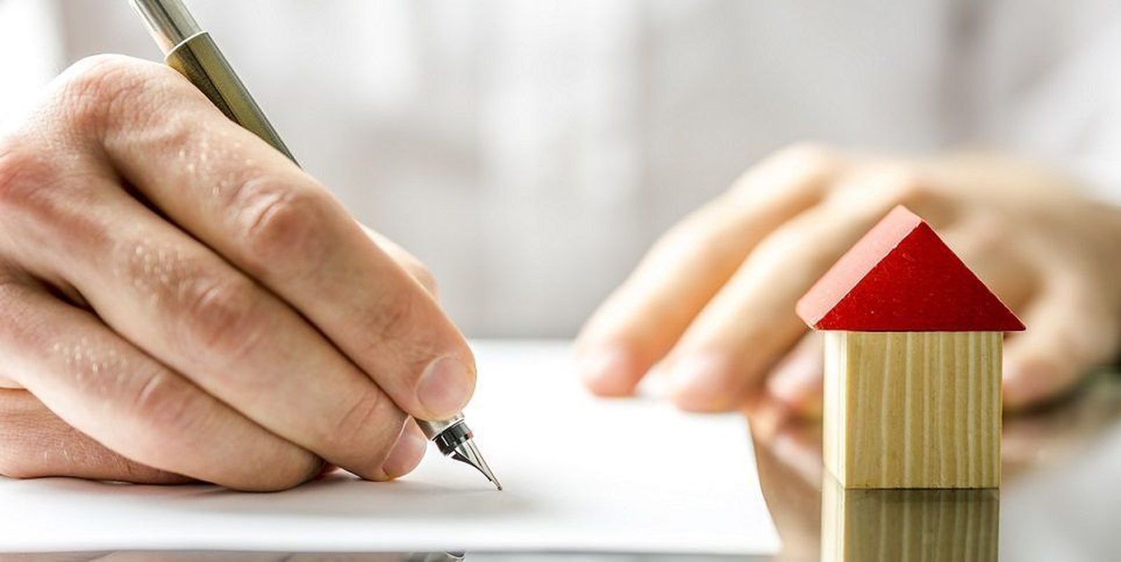 ¿Cuáles son las comisiones que no debes perder de vista antes de firmar tu hipoteca?