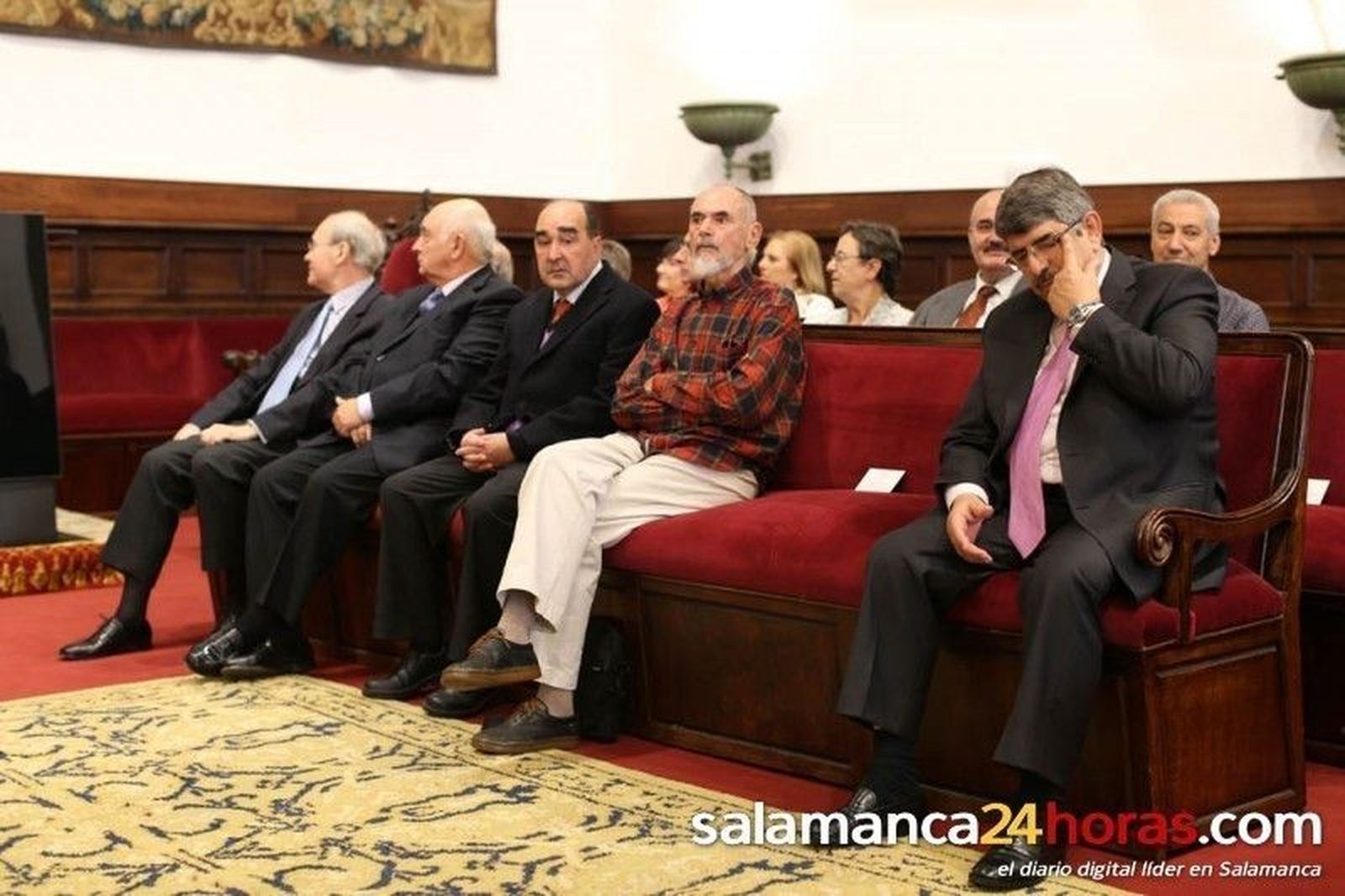 Homenaje a jubilados de la USAL