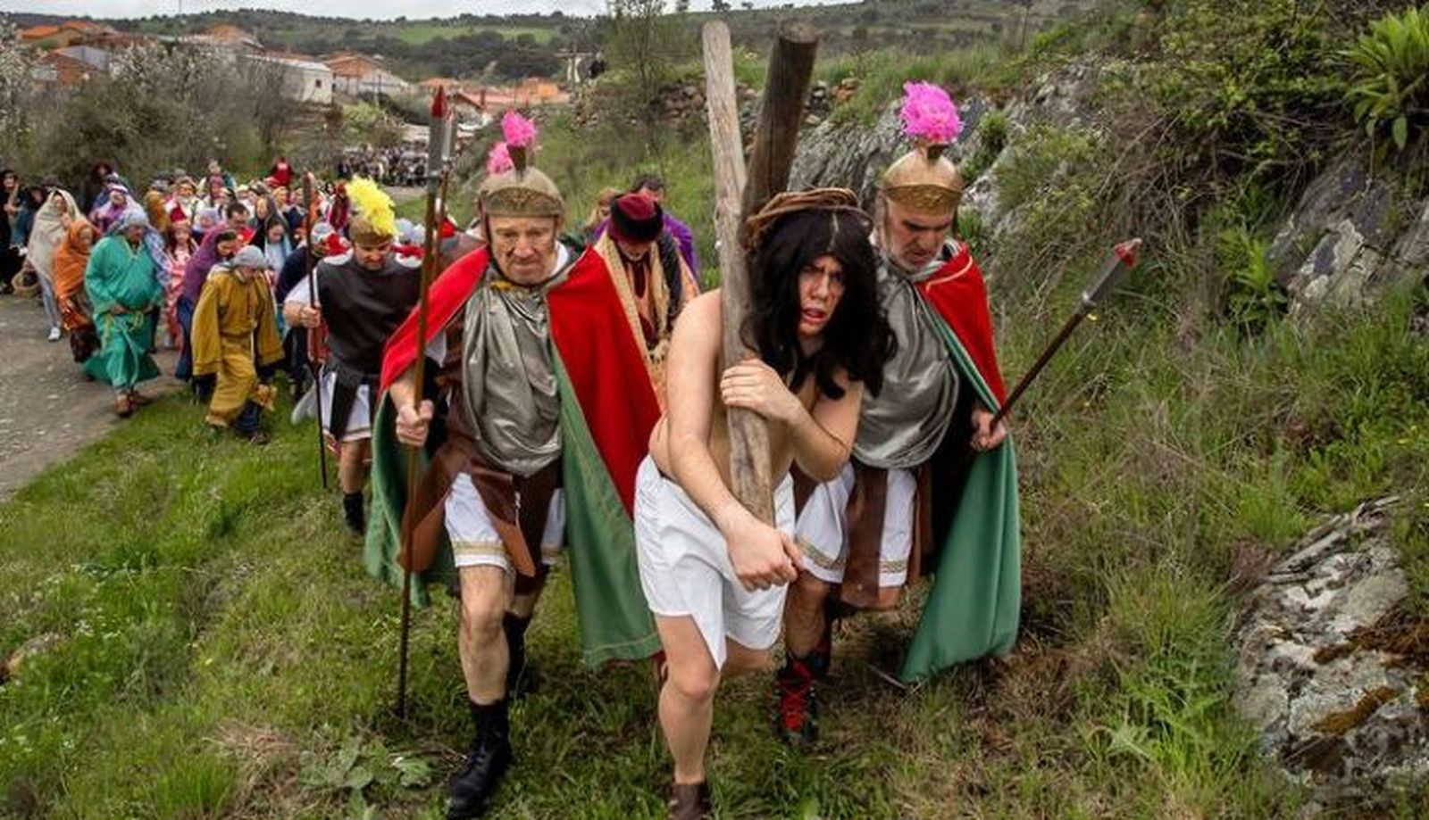 Representación de La Pasión Viviente en Serradilla del Arroyo, Semana Santa 2025. Foto Vicente | ICAL