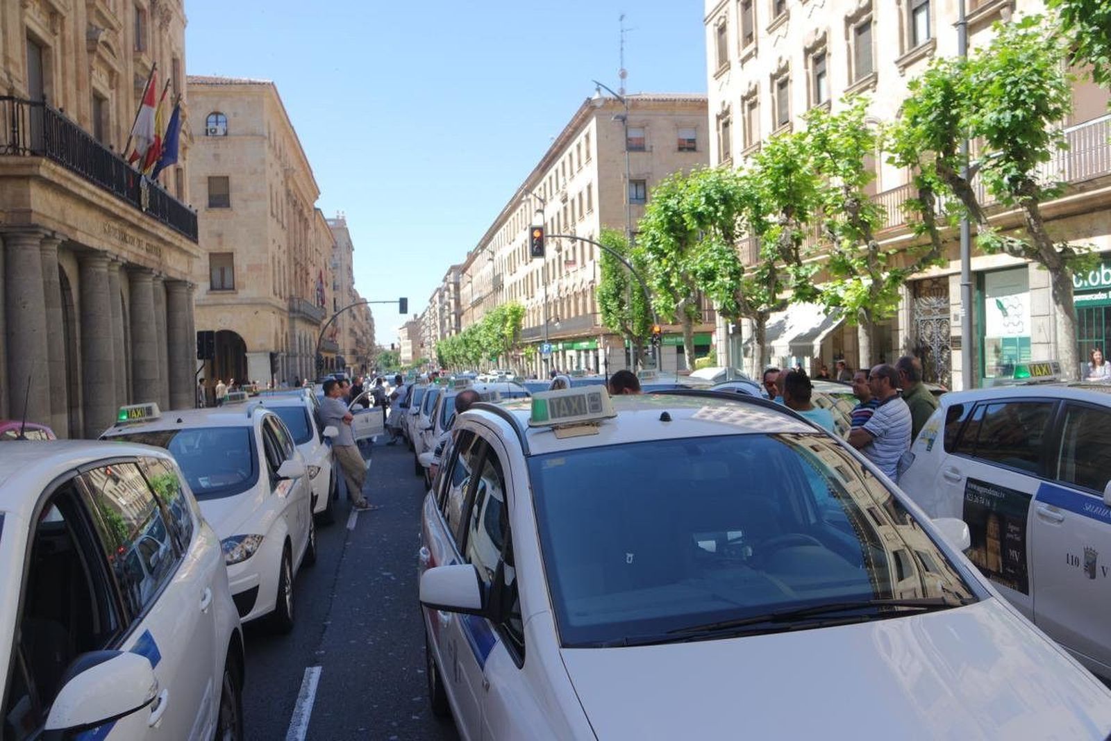 Concentración de los taxistas por la competencia desleal