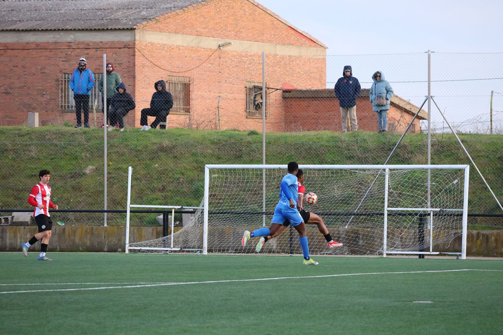 Empate del Zamora CF B ante CDF Cubillos
