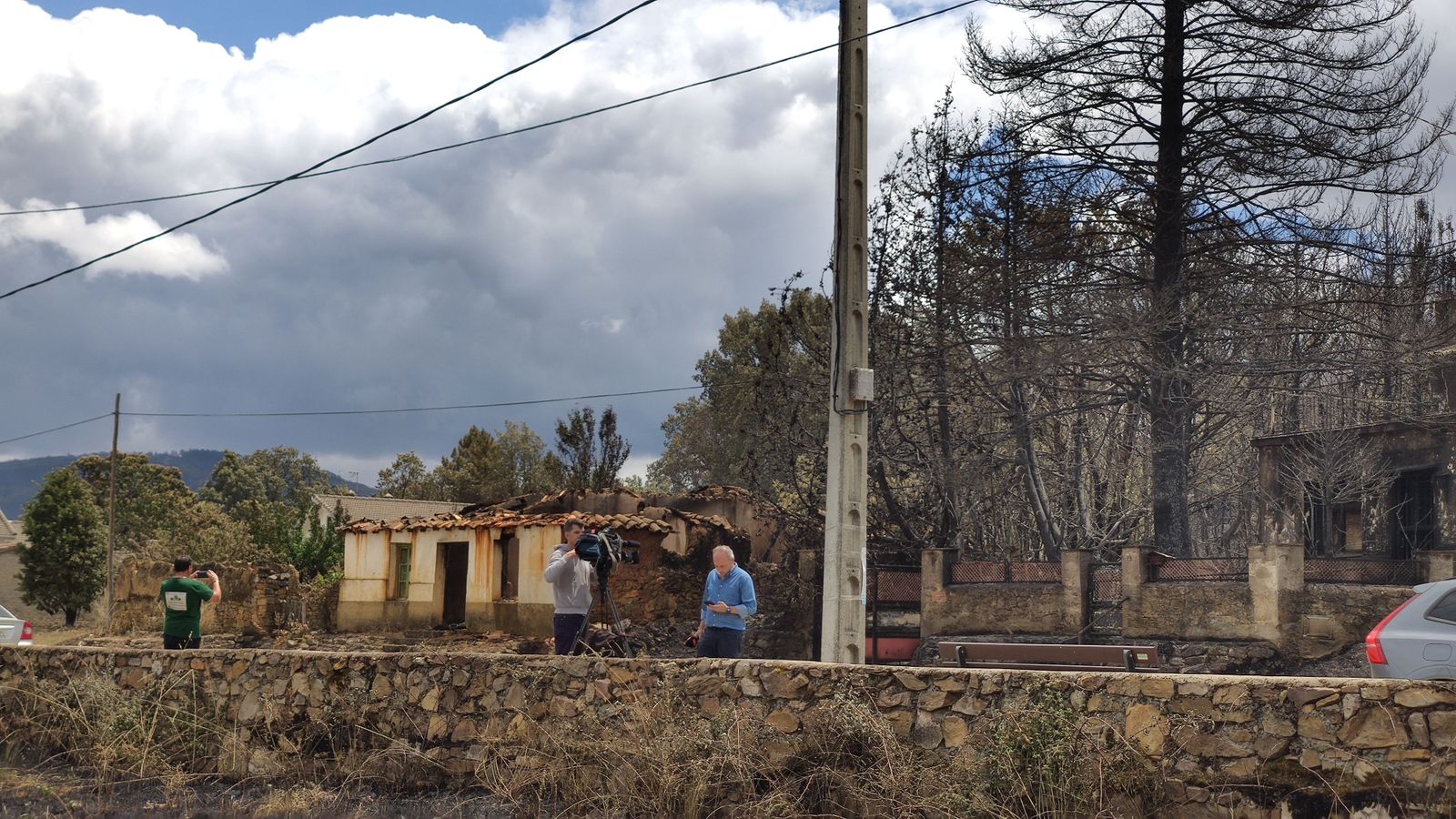 las-desoladoras-imagenes-de-la-sierra-de-la-culebra-tras-el-incendio-7