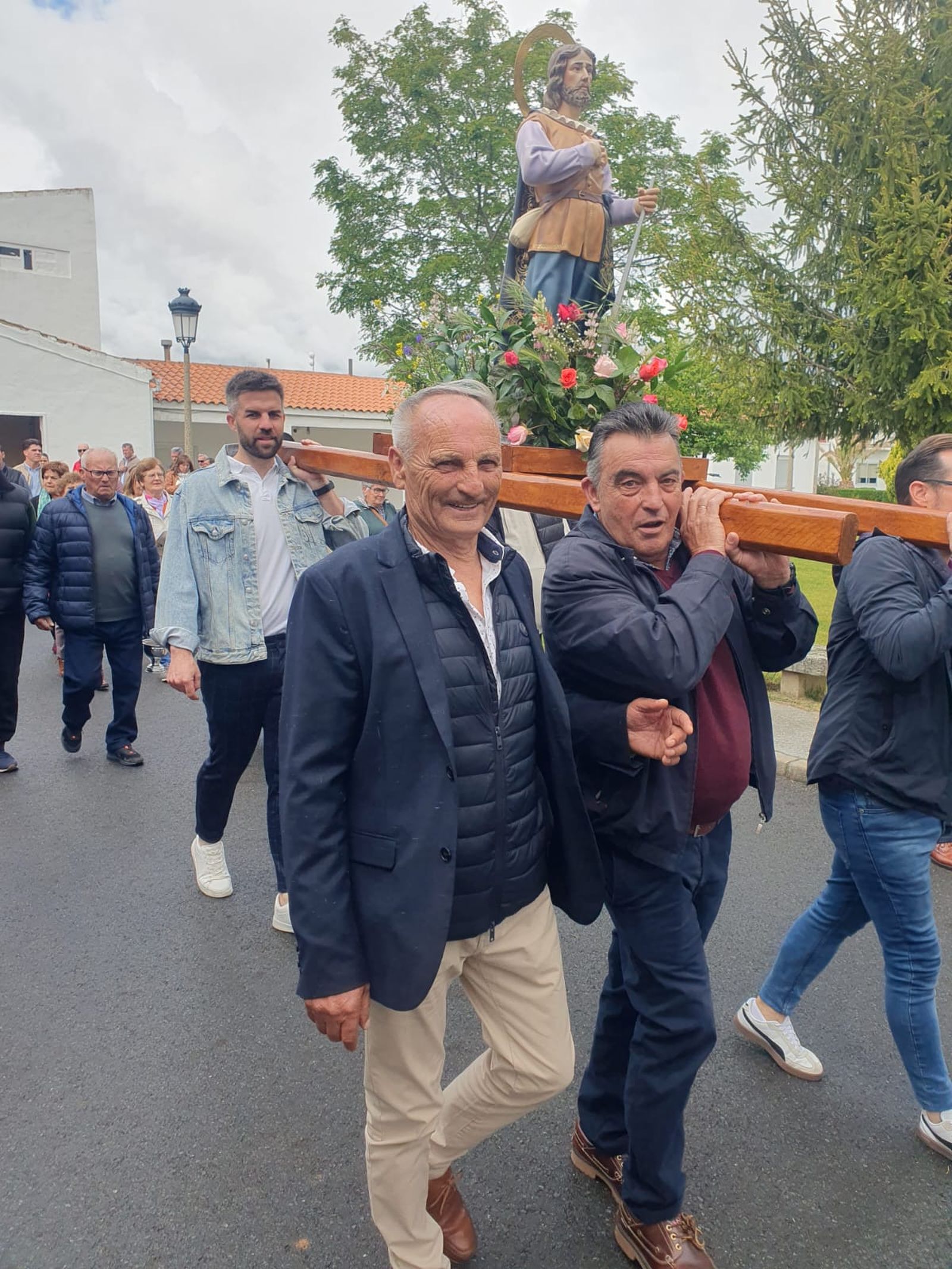 whatsapp-image-2025-05-15-at-13-11-14-1