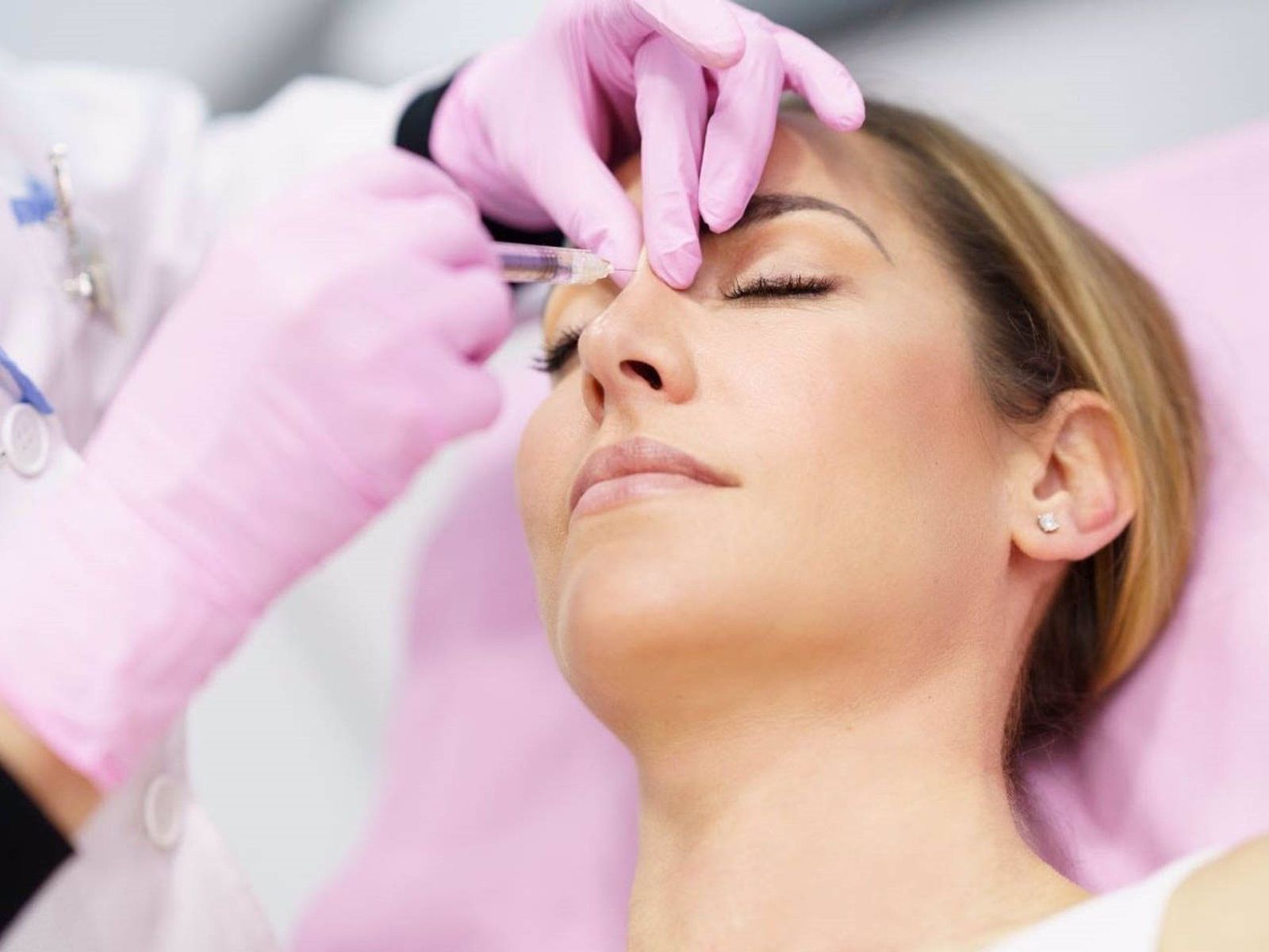 El ácido hialurónico sirve para rellenar arrugas y presumir de un rostro más joven y terso   CORTESÍA SM CONTENT STUDIO