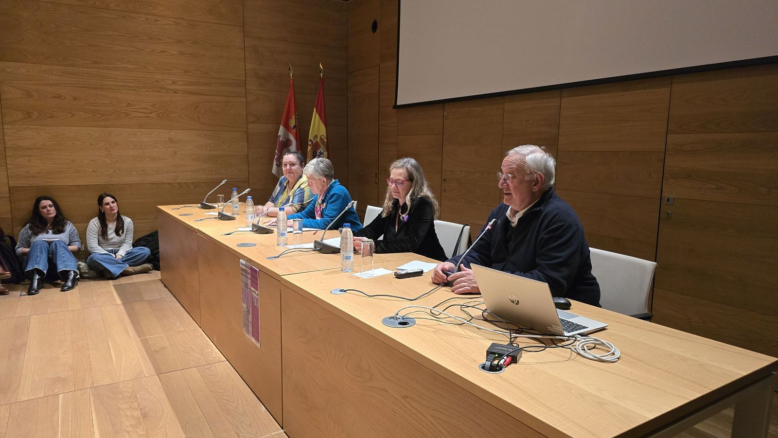 Conferencia Violencia institucional contra las mujeres desde el Franquismo hasta hoy