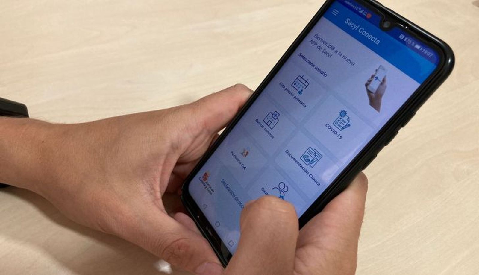 Castilla y León ofrece ya el Certificado COVID de la UE en Sacyl Conecta y la Carpeta del Paciente