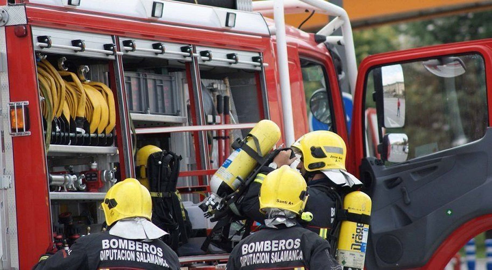 La Guardia Civil rescata a dos bebés de un incendio en una vivienda en Águeda