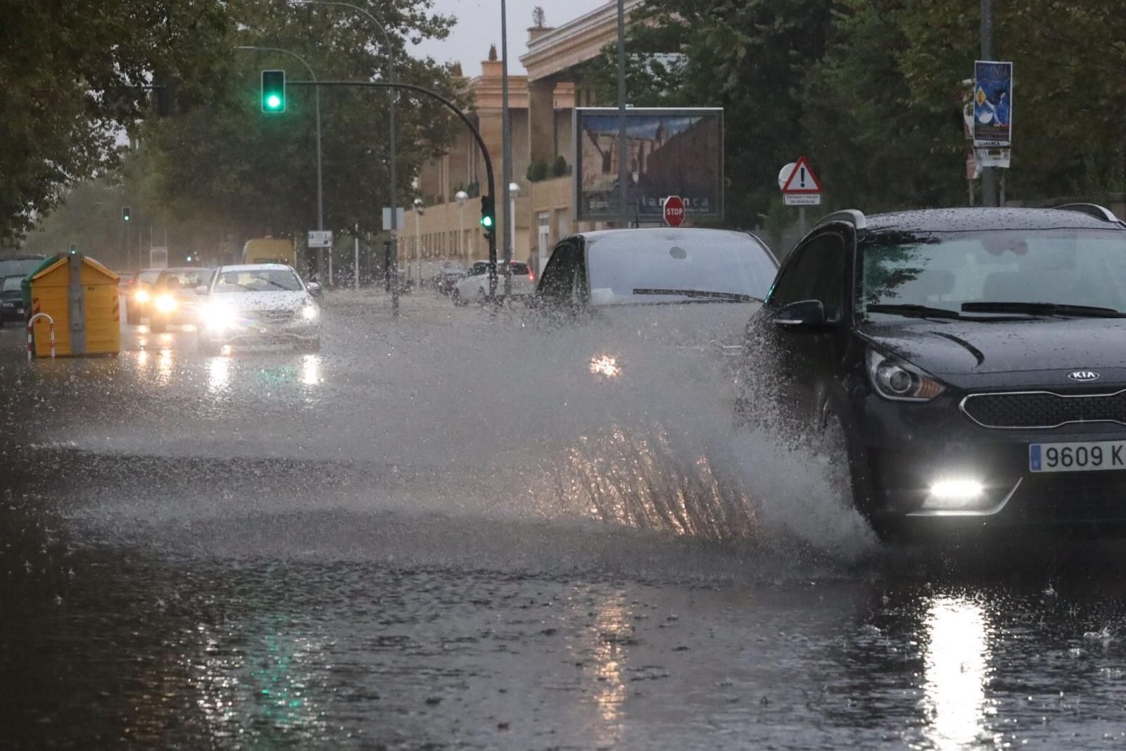 Bolsas de agua en la Avenida de San Agustín (15)