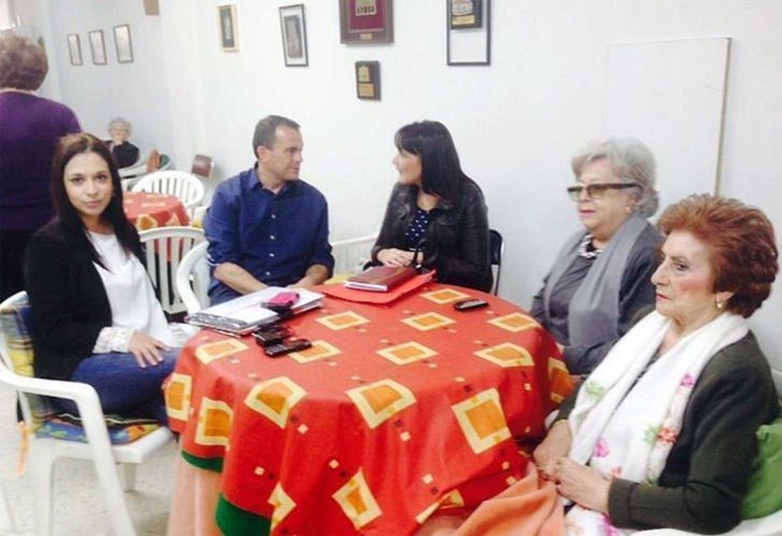 Ciudadanos se compromete a conseguir la cesión de un local para la Asociación de Viudas