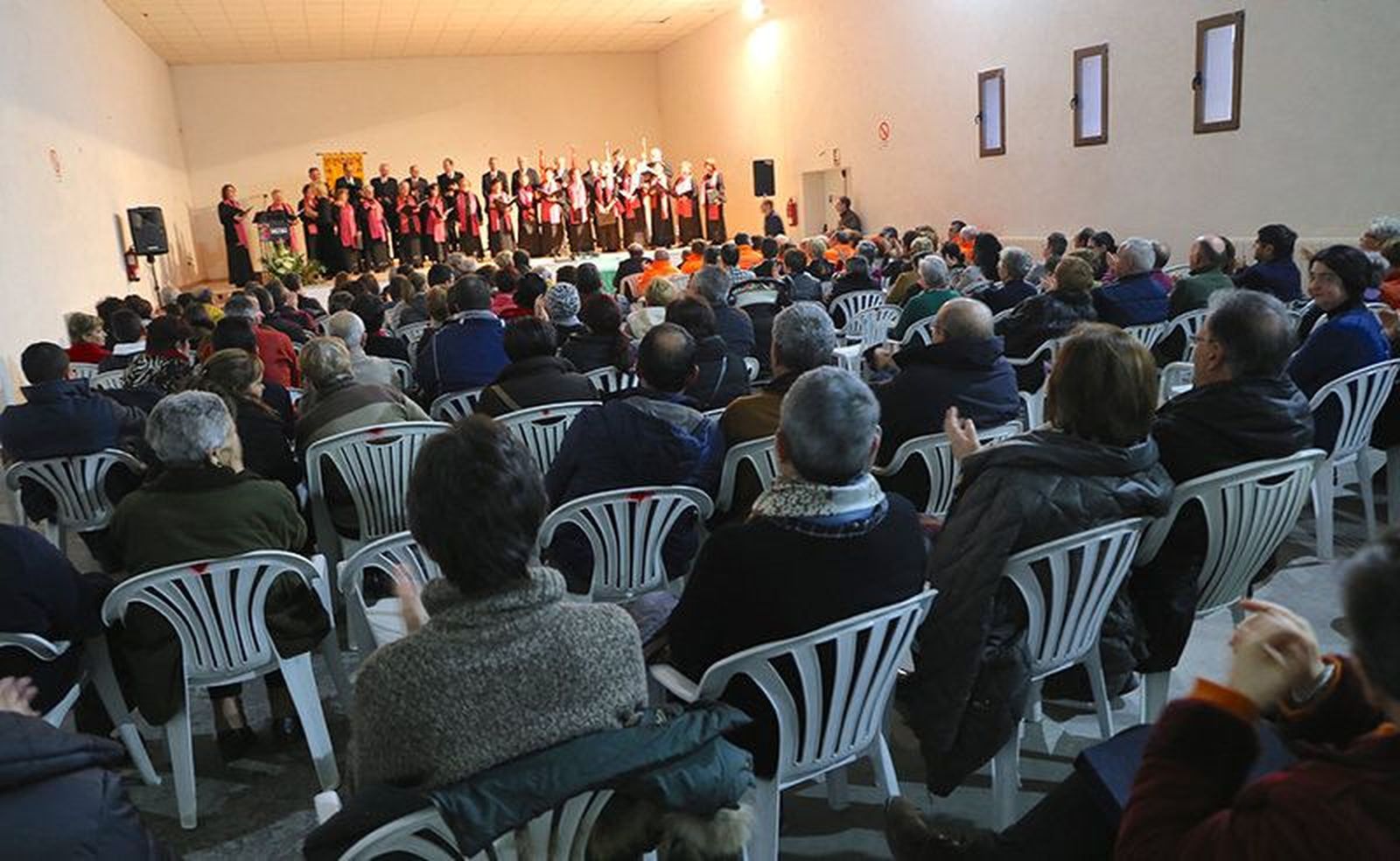 Imágenes del doble homenaje en Villaralbo