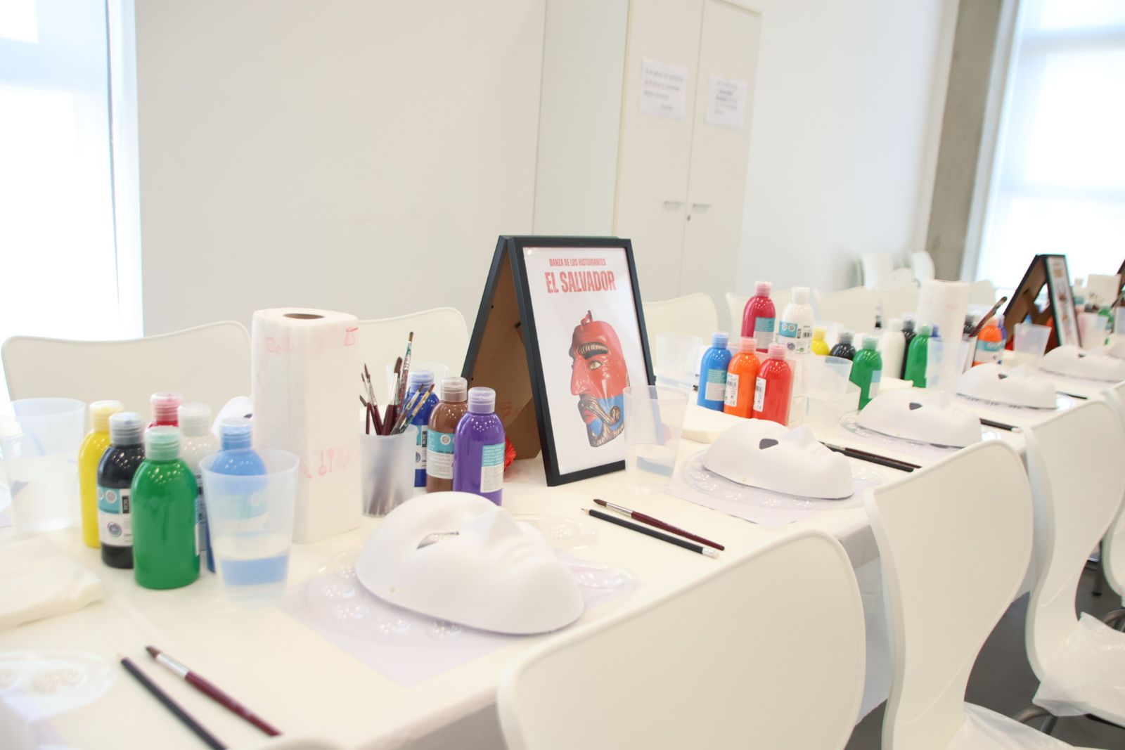 Taller de máscaras tradicionales incluido en la programación del Mes de la Hispanidad