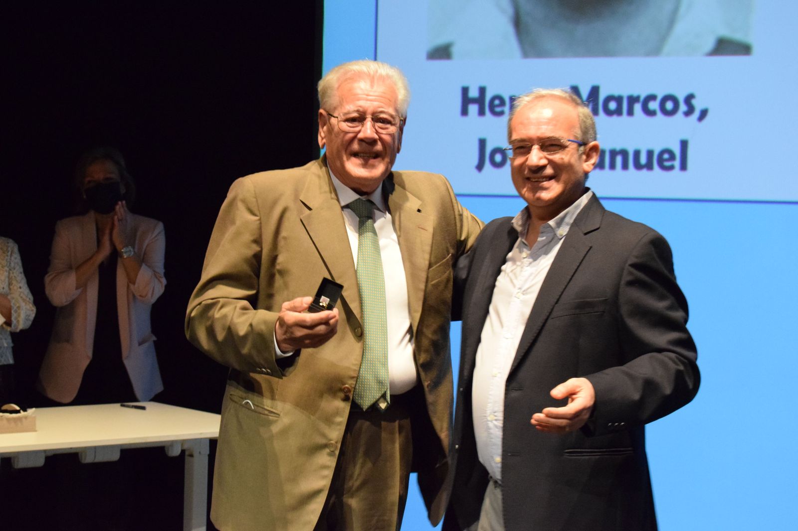 el-colegio-de-enfermeria-de-zamora-rinde-homenaje-a-los-companeros-jubilados-41