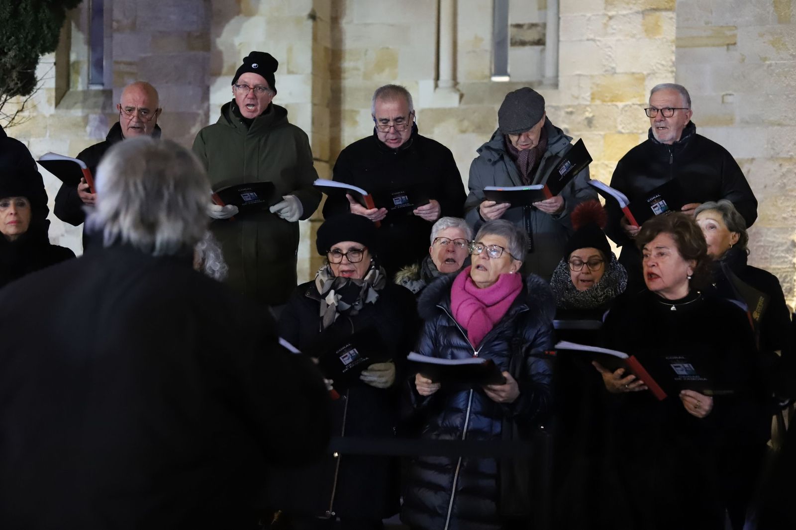 GALERÍA | La Cofradía de Nuestra Madre saca a las calles la Navidad más semanasantera y solidaria