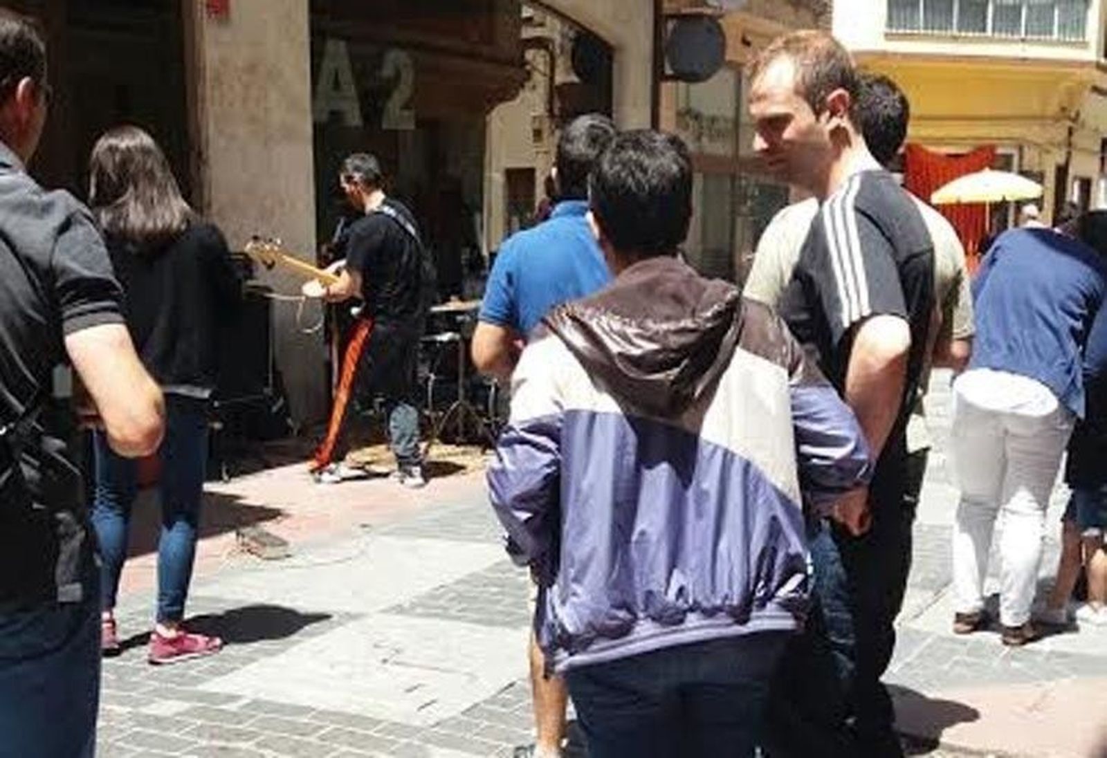 Unidos Podemos apuesta por una bajada del IVA cultural al 4%