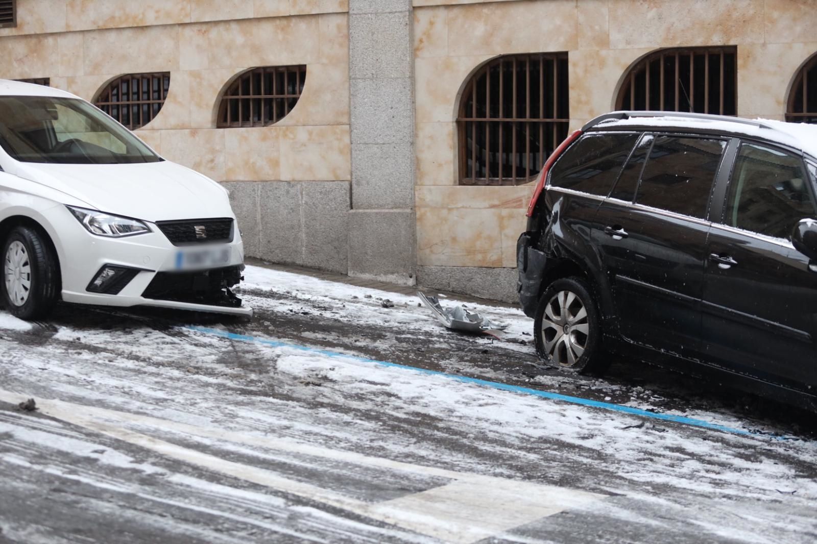 Efectos del temporal de nieve en Salamanca, daños materiales en vehículos