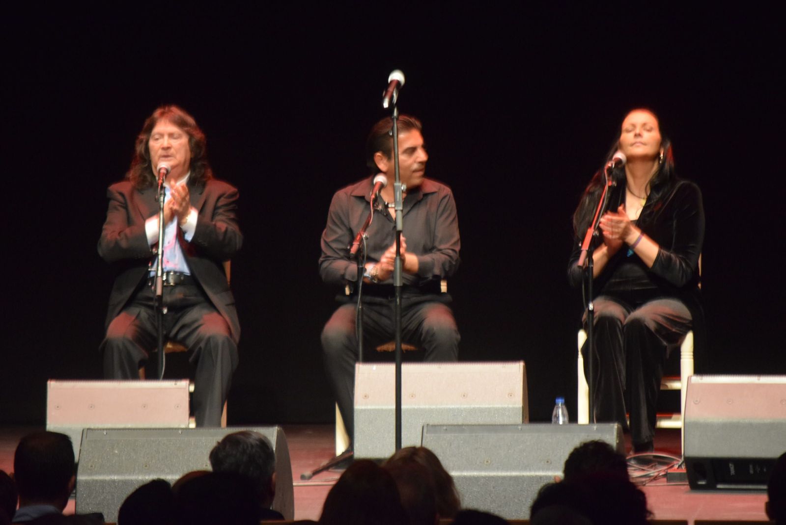 Zambomba Flamenca en el Teatro Ramos Carrión. Edición de años pasados.