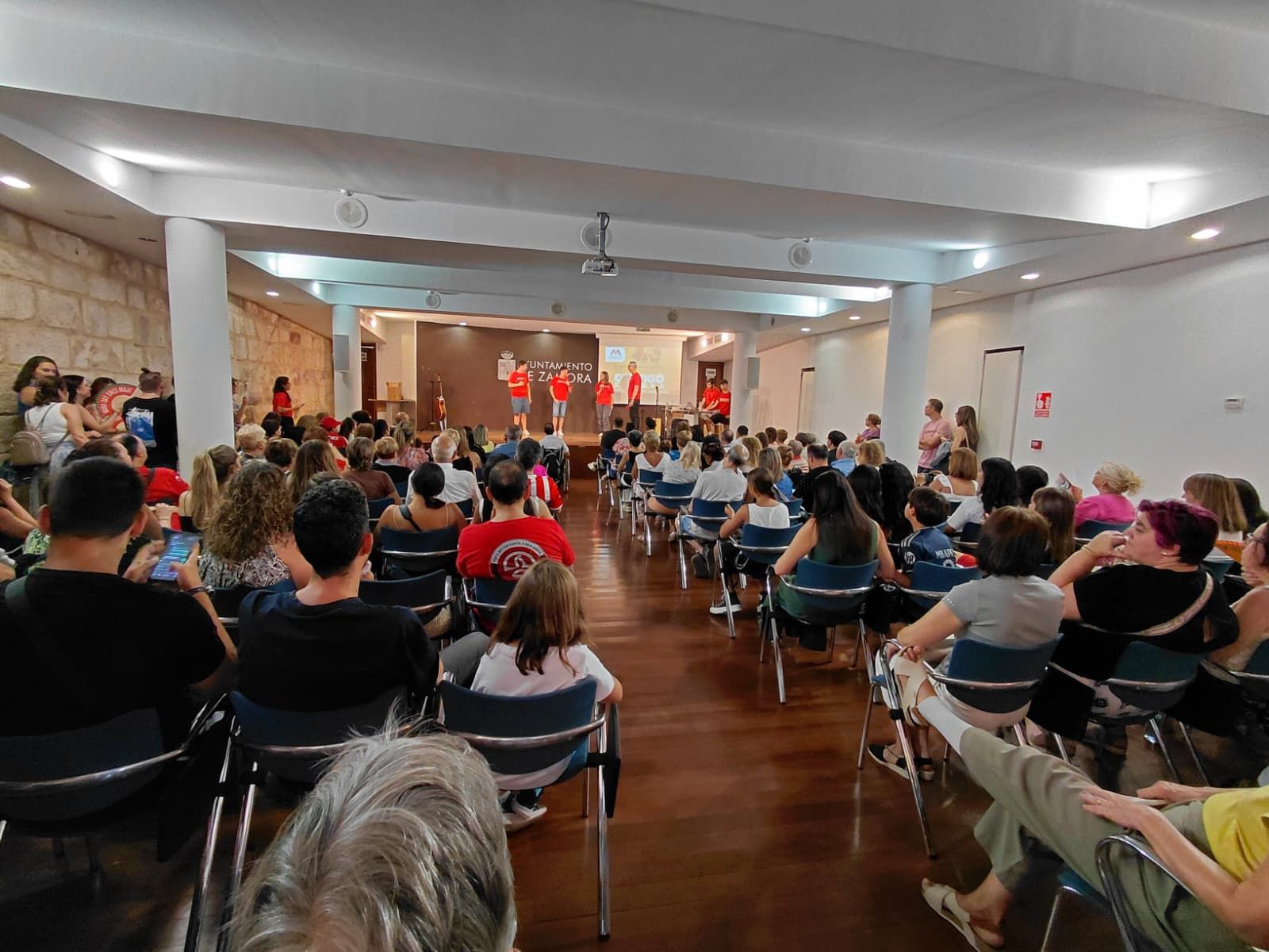 Así se vivió el programa especial Mucho Cuzeo solidario por los fuegos