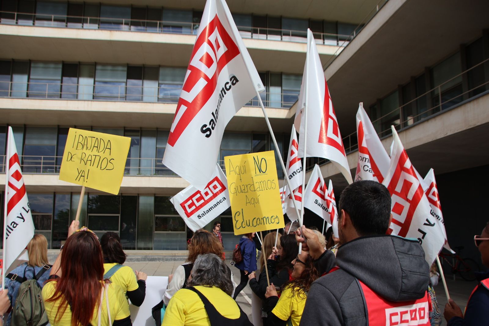 Concentración en la huelga de Educación Infantil
