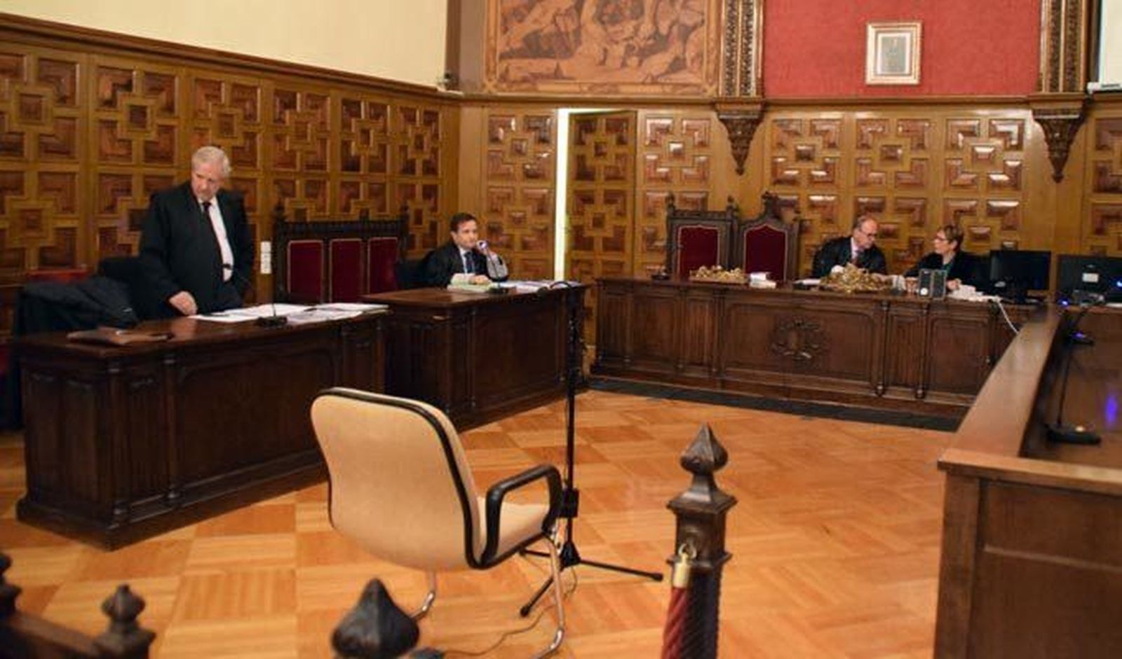 Declaran culpables a los cinco acusados en la denominada "trama solar"