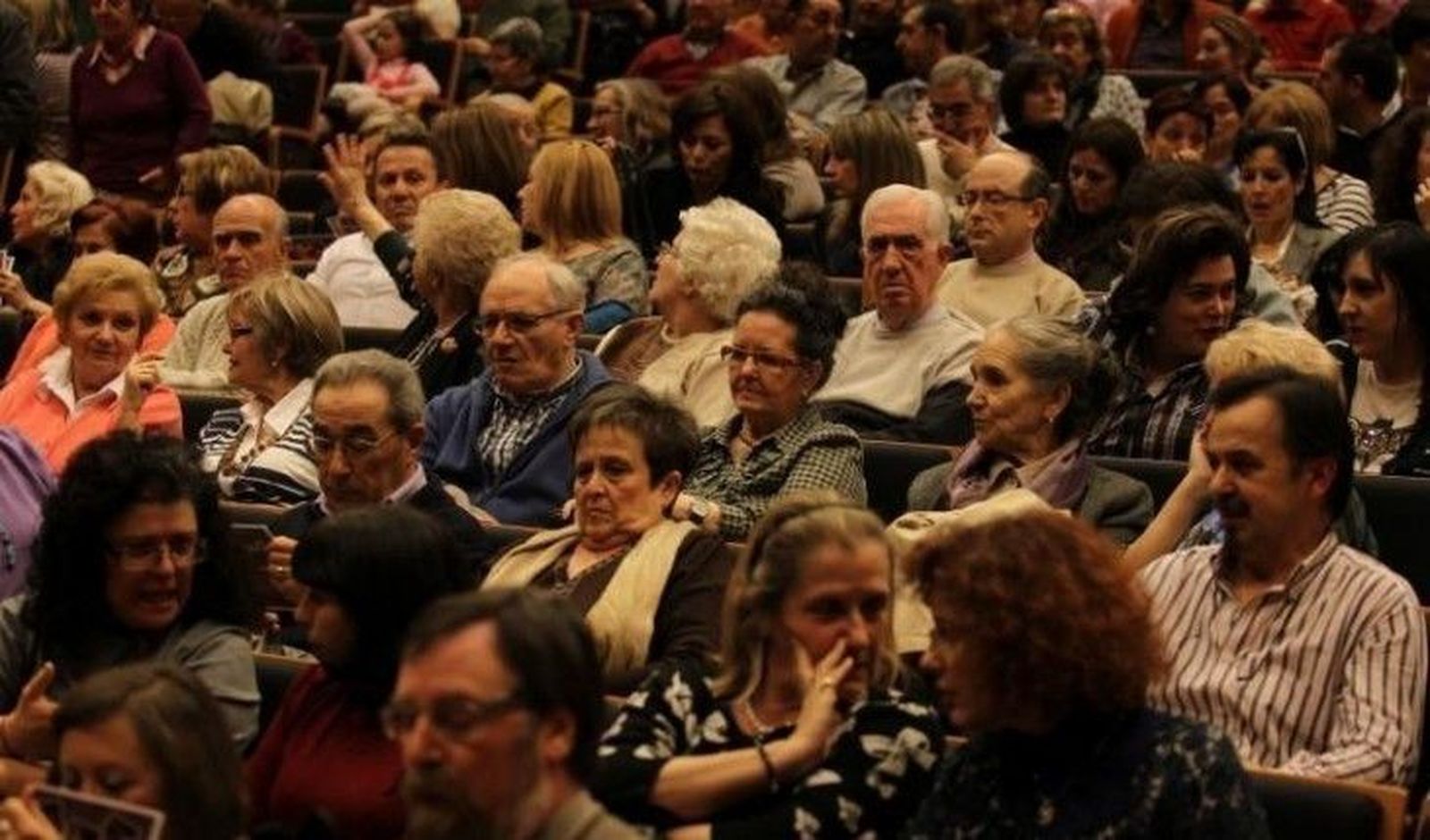 Los trabajadores de la Seguridad Social salen a escena con la obra 'Mi barrio'