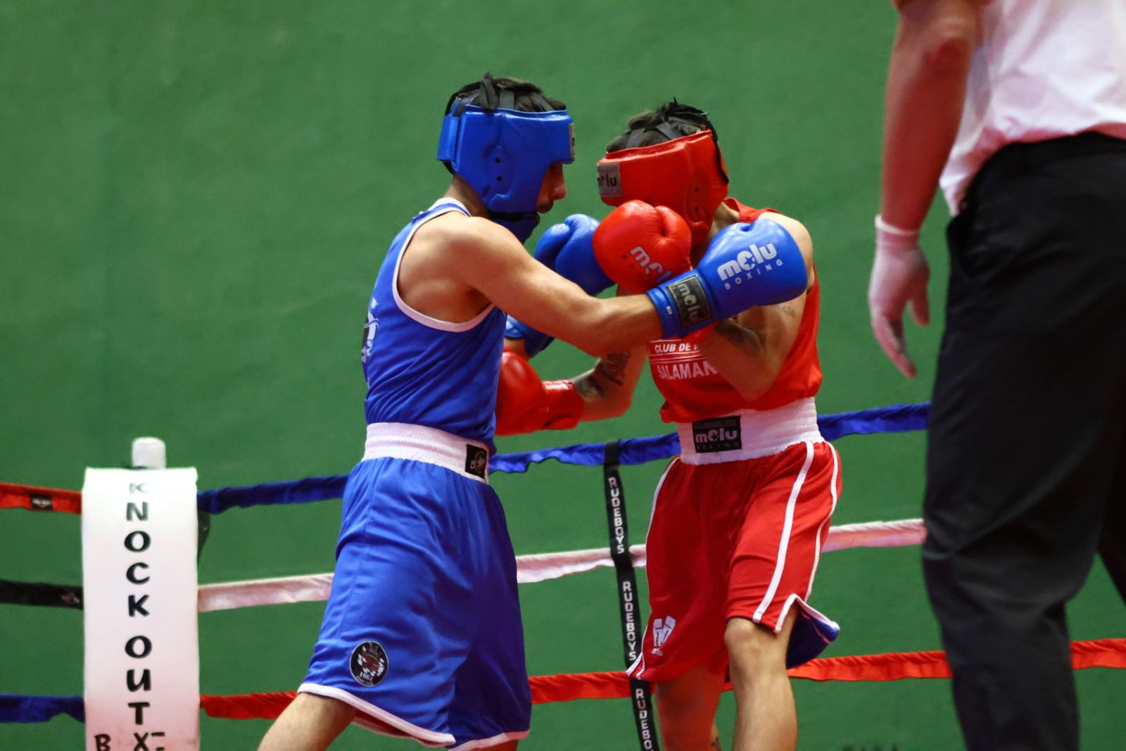 Velada de Boxeo en el Pabellón de San José