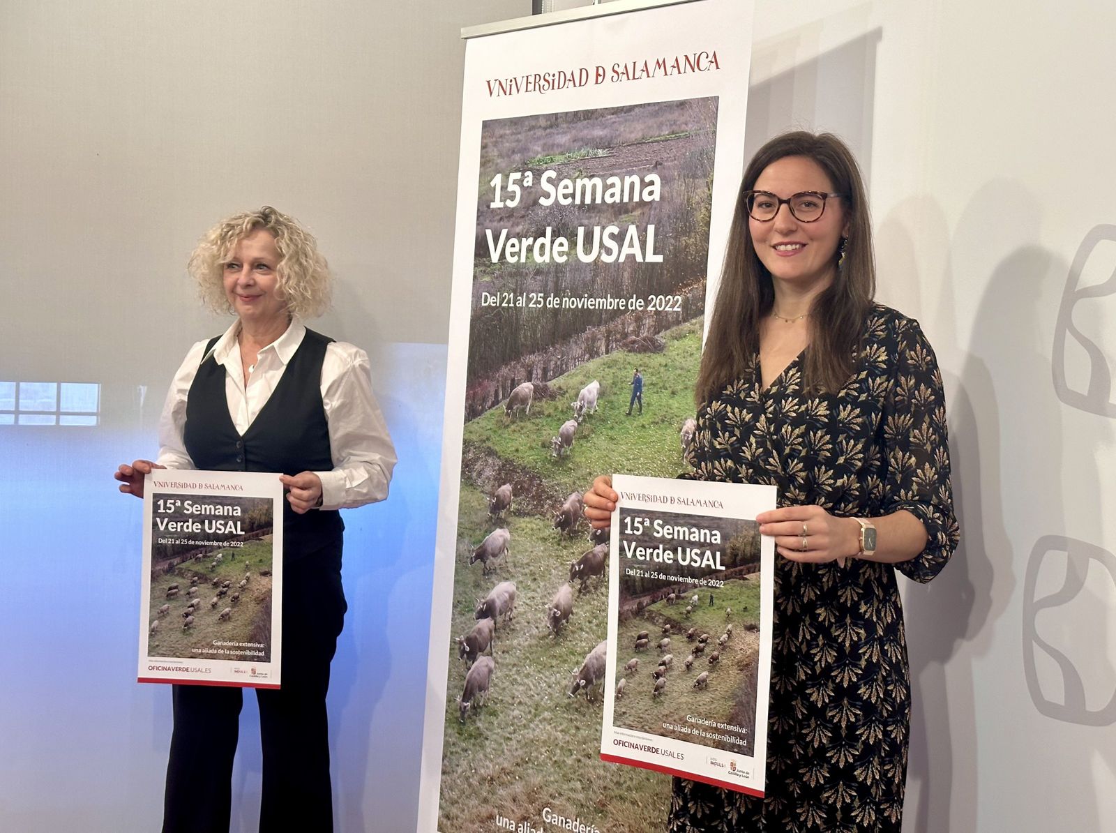 Celia Aramburu y Mar Marcos en la presentación de la Semana Verde de la USAL