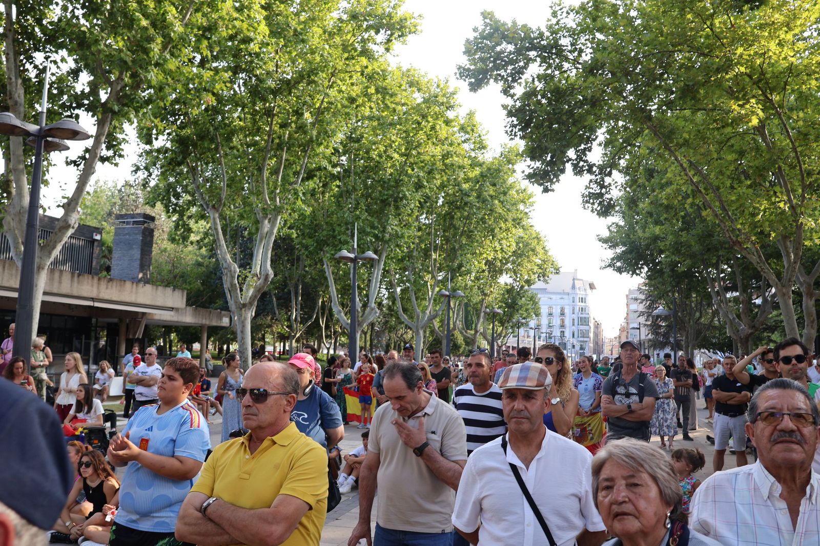 GALERÍA | Así se vivió la final de la Eurocopa Femenina en La Marina Fotos: Nuria Galindo