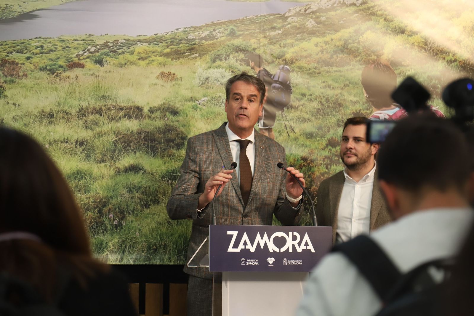 54693166-5d8f-4bb6-a849-5ba49dff76c5