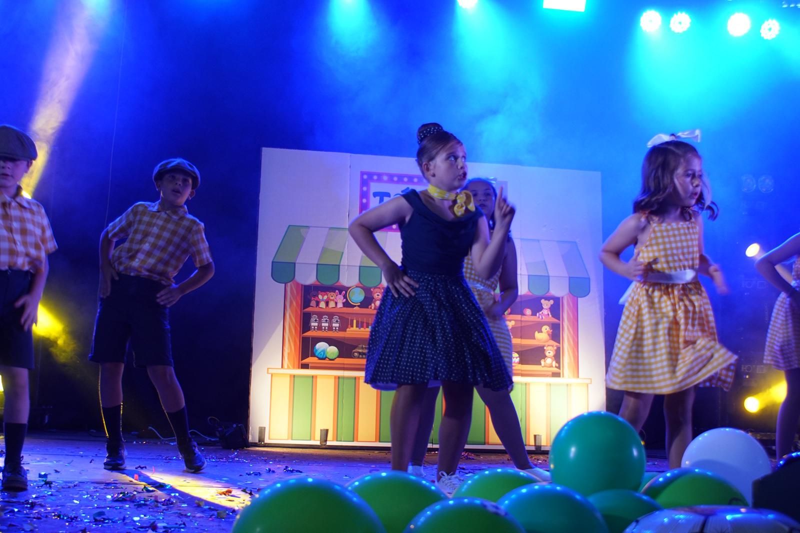 Emoción y creatividad en la primera cita del Play Back infantil en Alba de Tormes