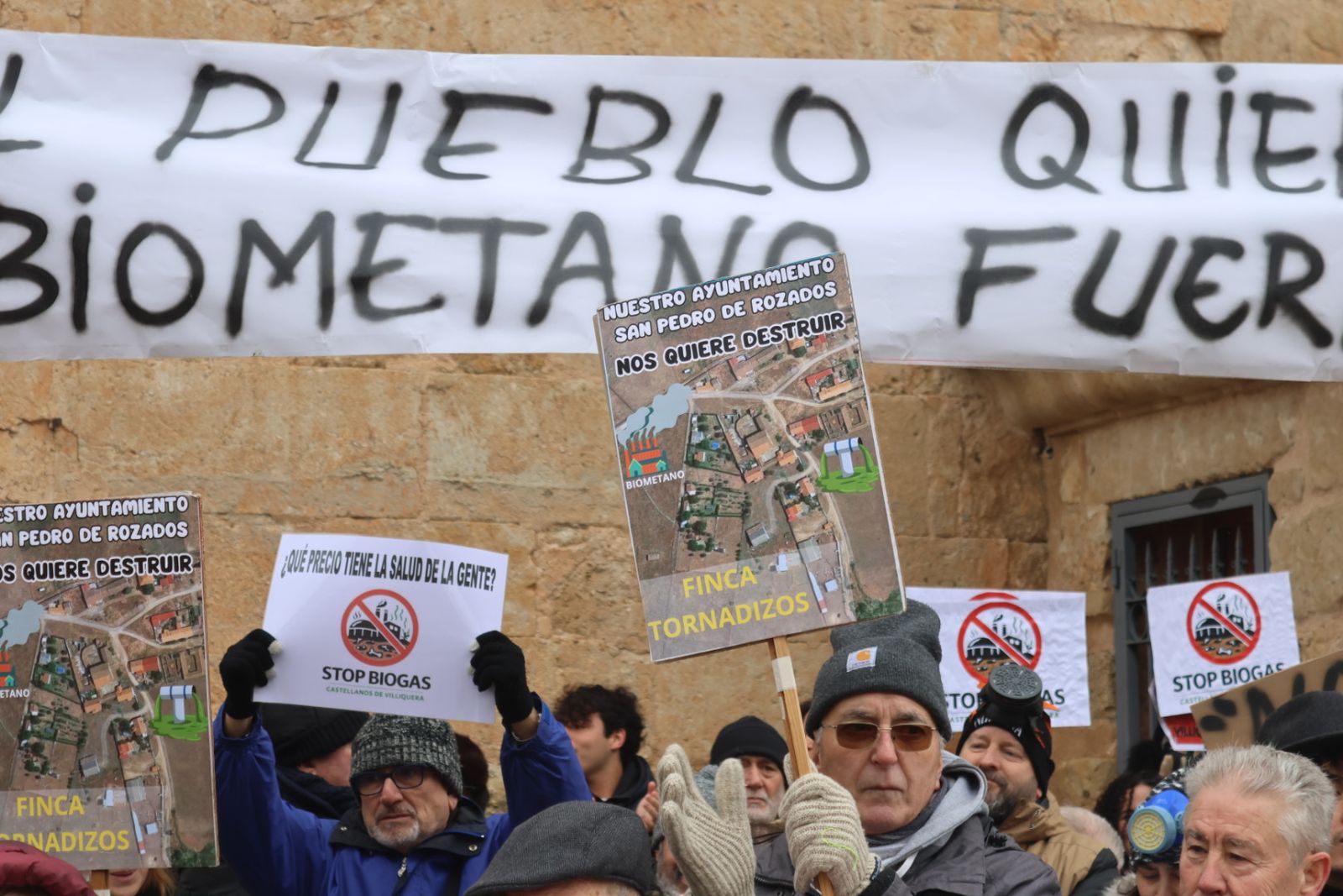 Protesta ciudadana por la planta de biogas en Castellanos de Villiquera
