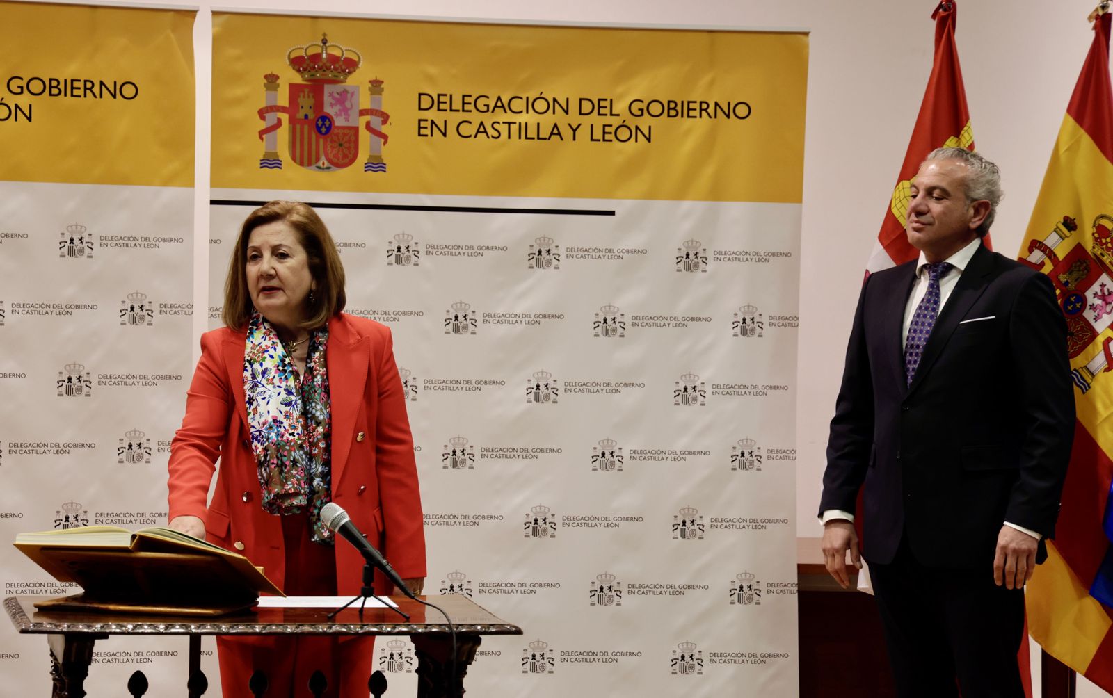 David Arranz.  ICAL. La nueva subdelegada del Gobierno en Salamanca, Rosa María López Alonso, toma posesión de su cargo.